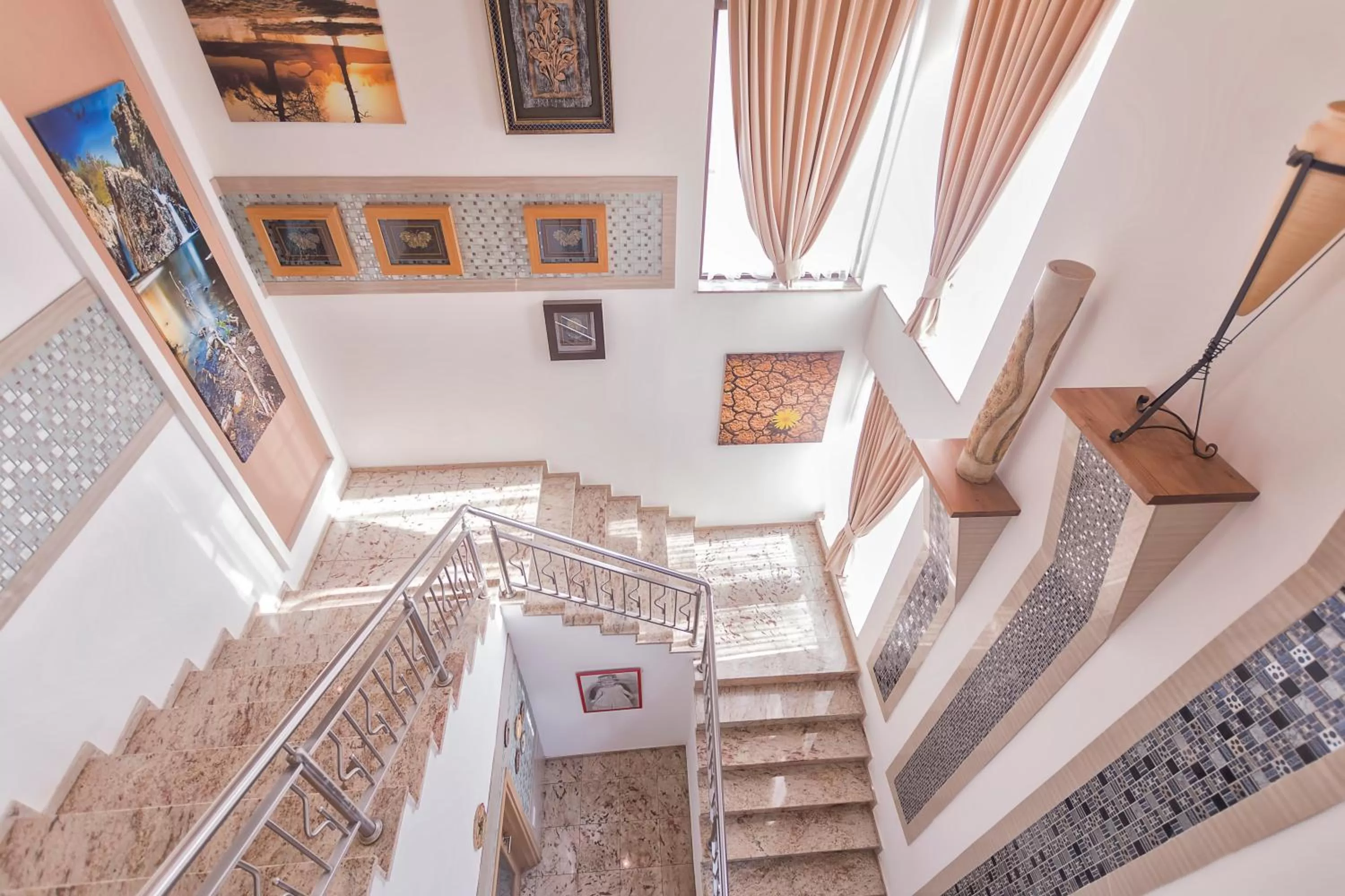 Area and facilities in Hotel Lirak