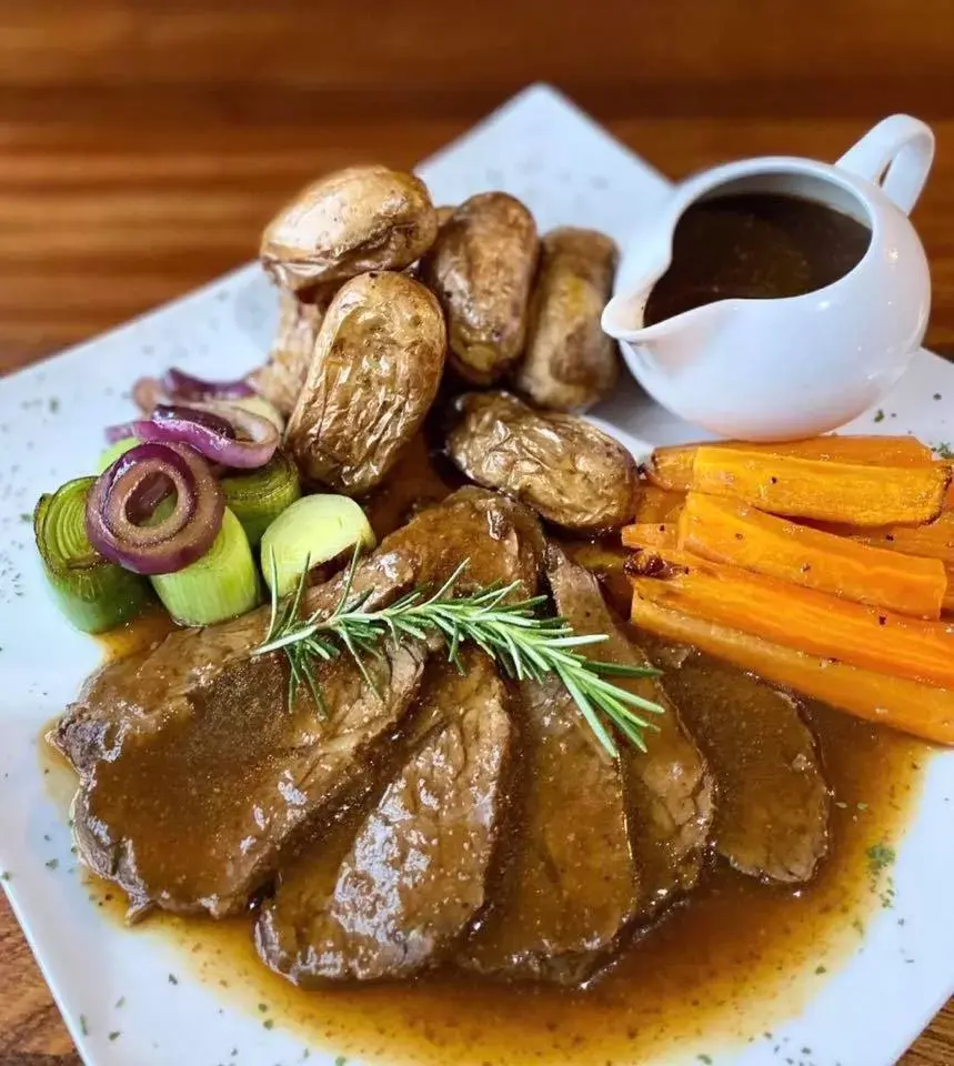 Double Room with Private Bathroom in The Parkers Arms - The home of Cattlemans Steakhouse Double Room with Private Bathroom in The Parkers Arms - The home of Cattlemans Steakhouse