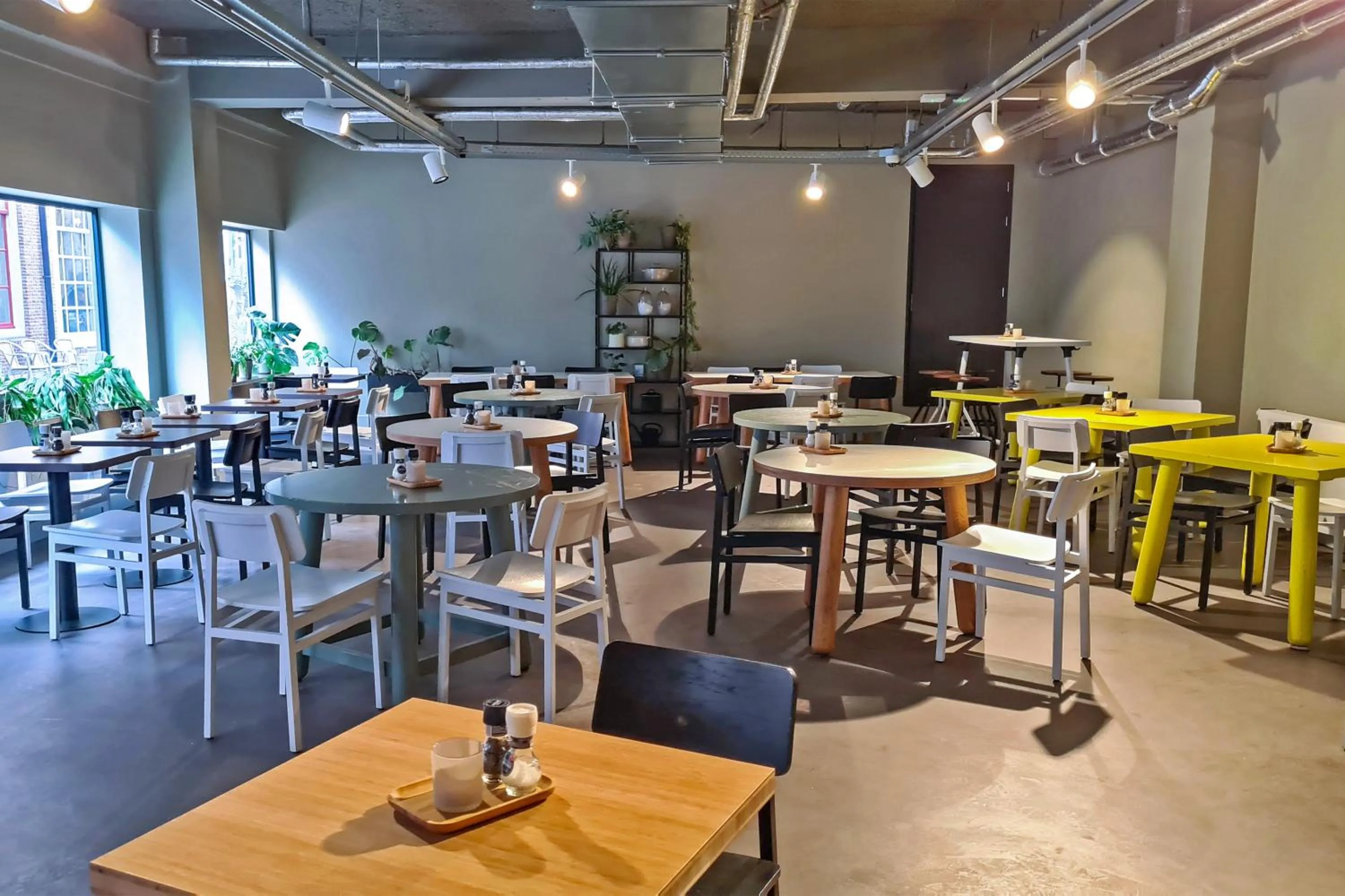 Restaurant/places to eat in Stayokay Hostel Utrecht Centrum