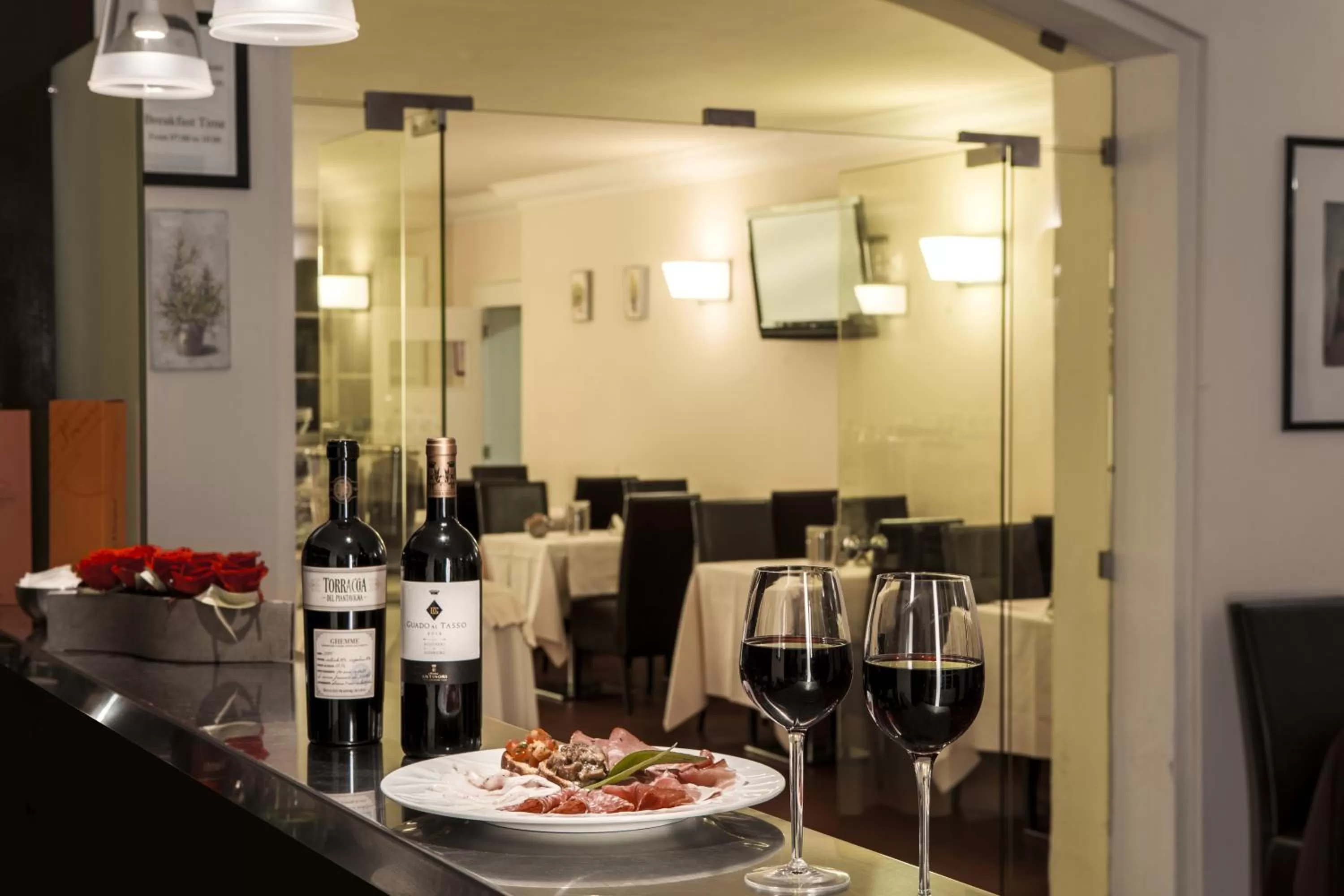 Alcoholic drinks in Hotel Hambros - Il Parco in Villa Banchieri