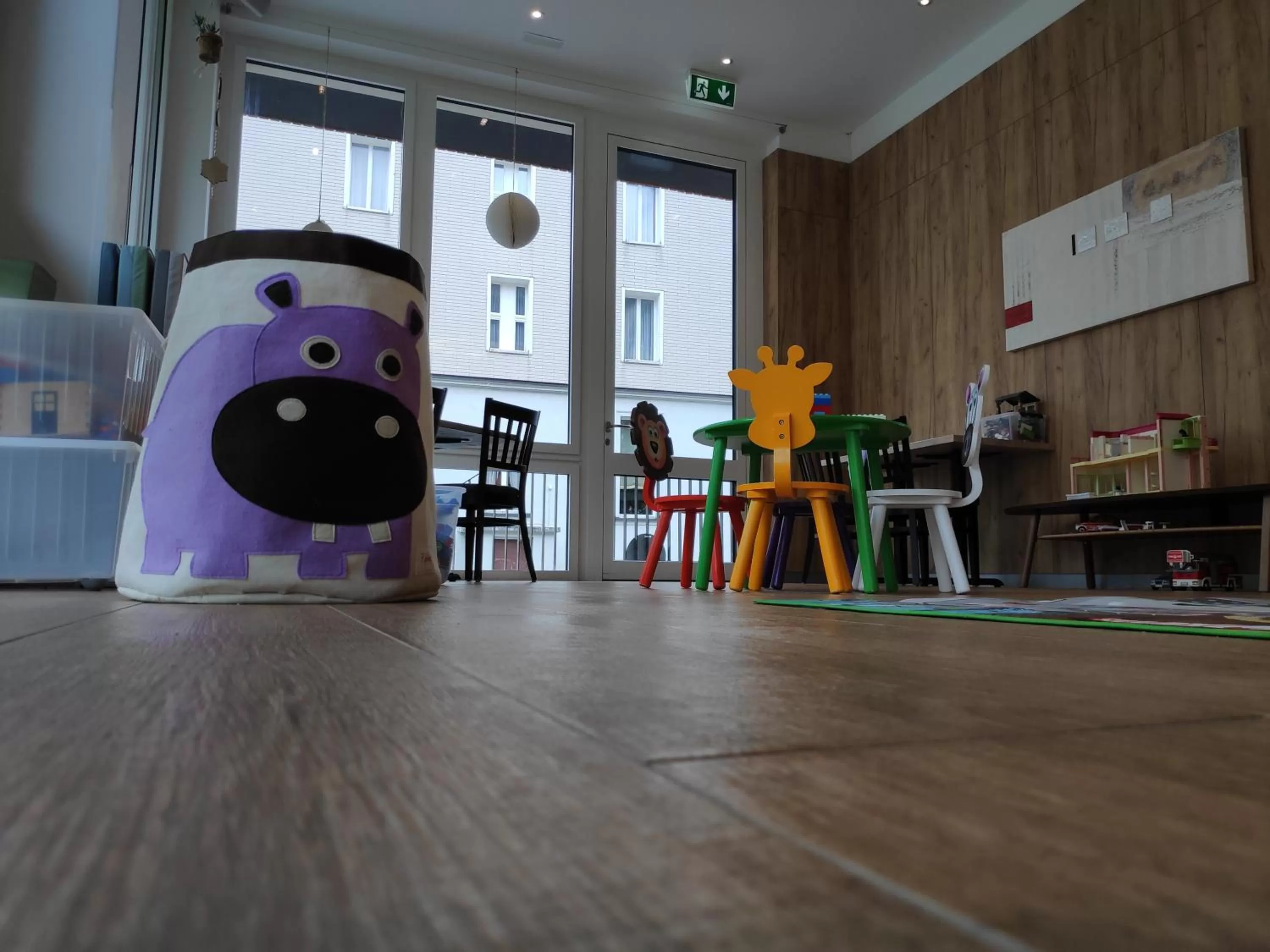 children in Hotel Central