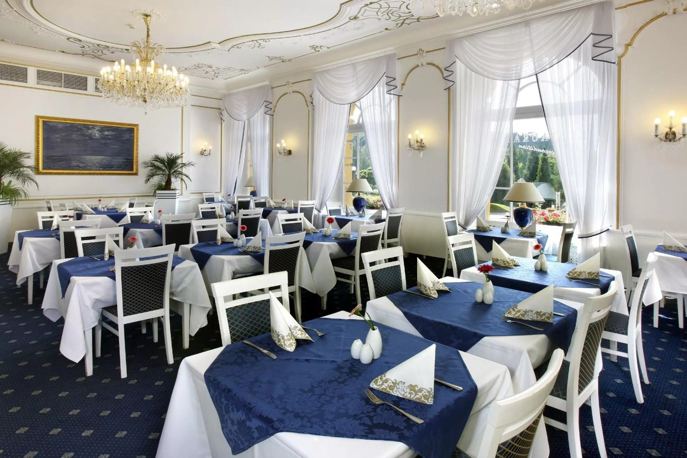 Restaurant/places to eat in Ensana Hotel Pacifik