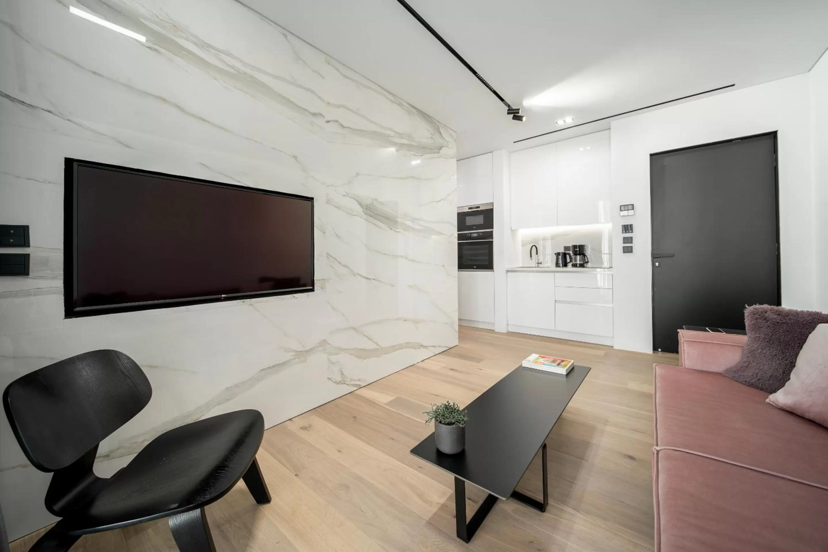 Suite with Hot Tub in The Duke Boutique Suites