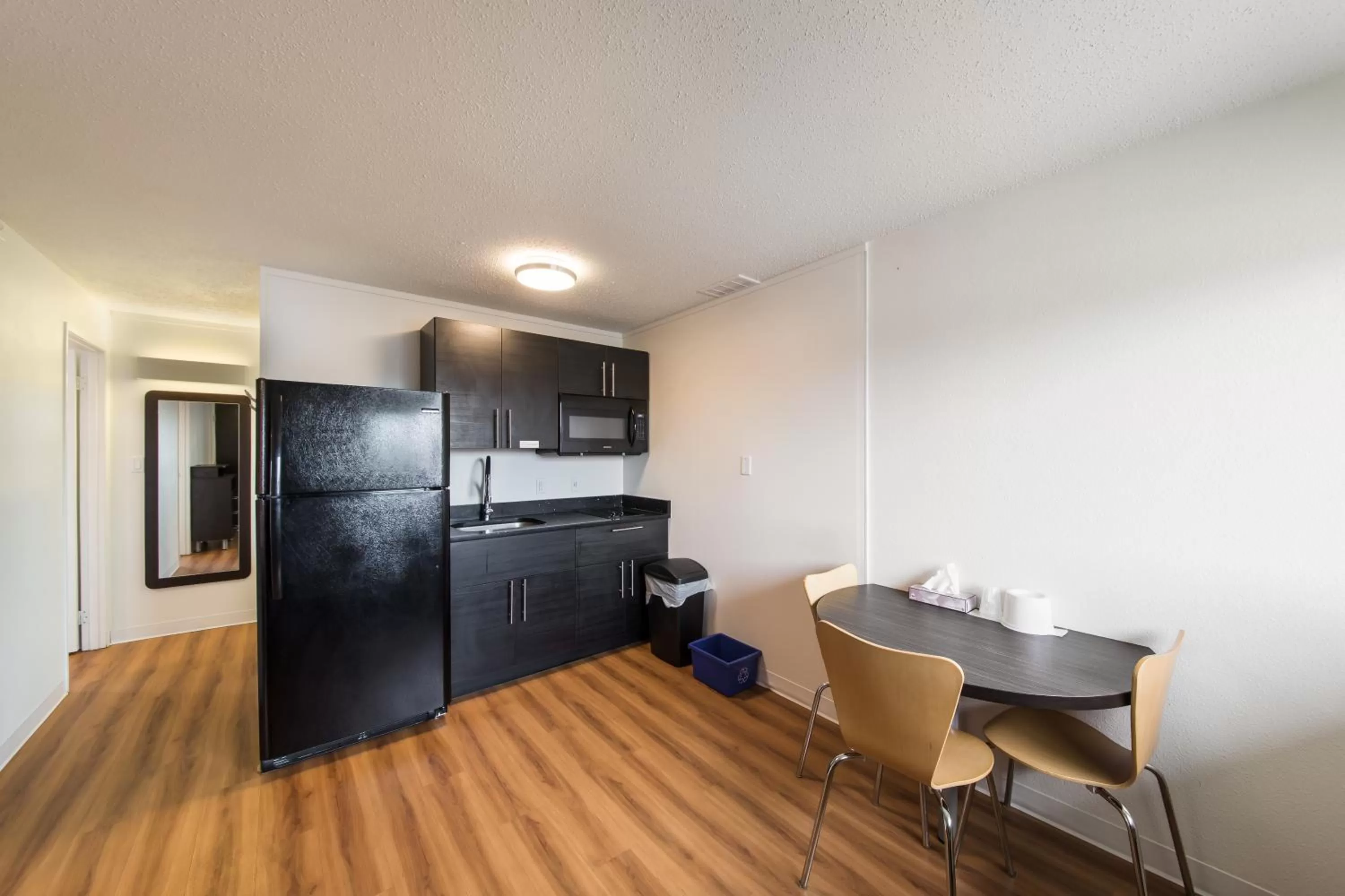 Kitchen or kitchenette in Motel 6-Cranbrook, BC