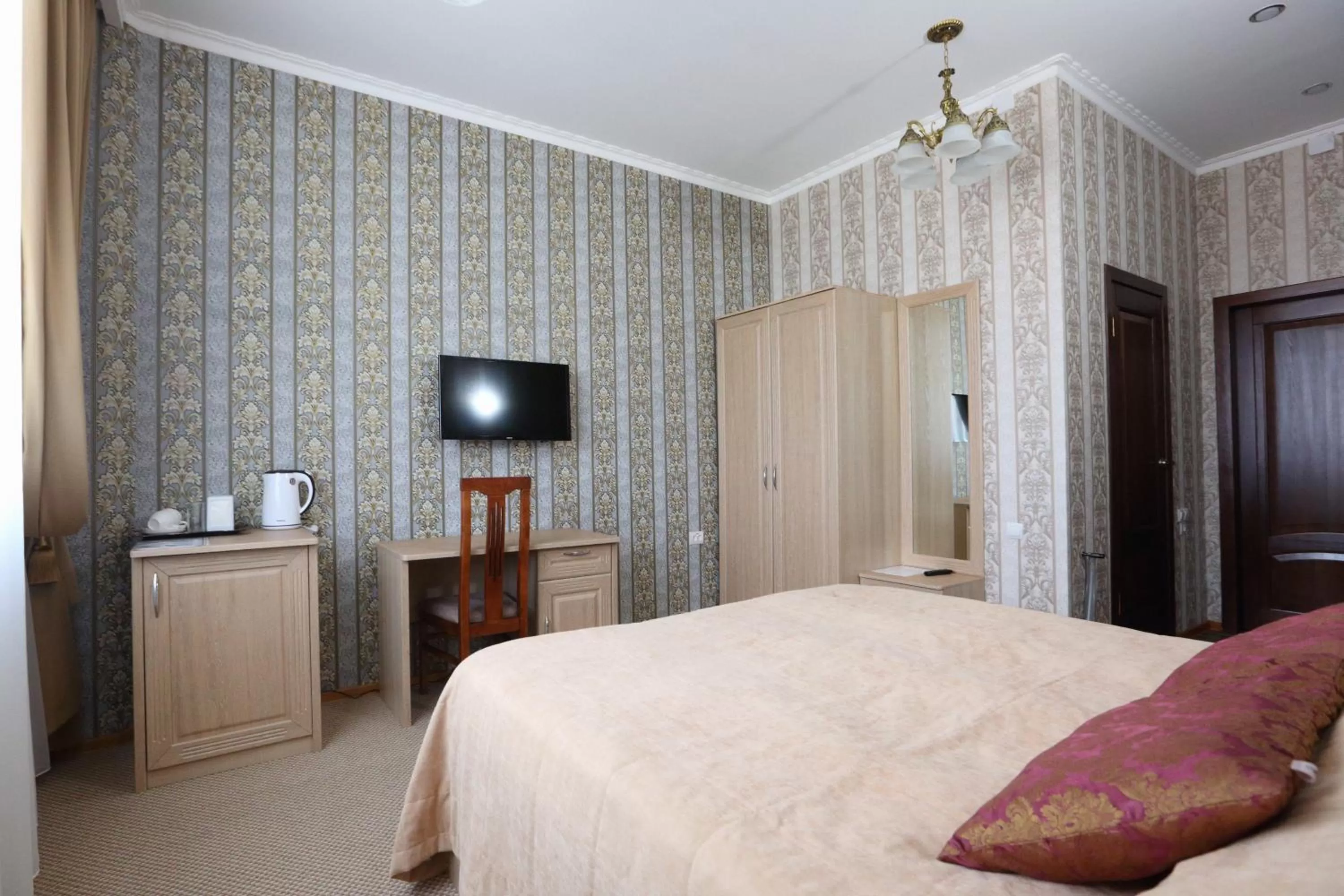 Photo of the whole room, Bed in Hotel Bahetle