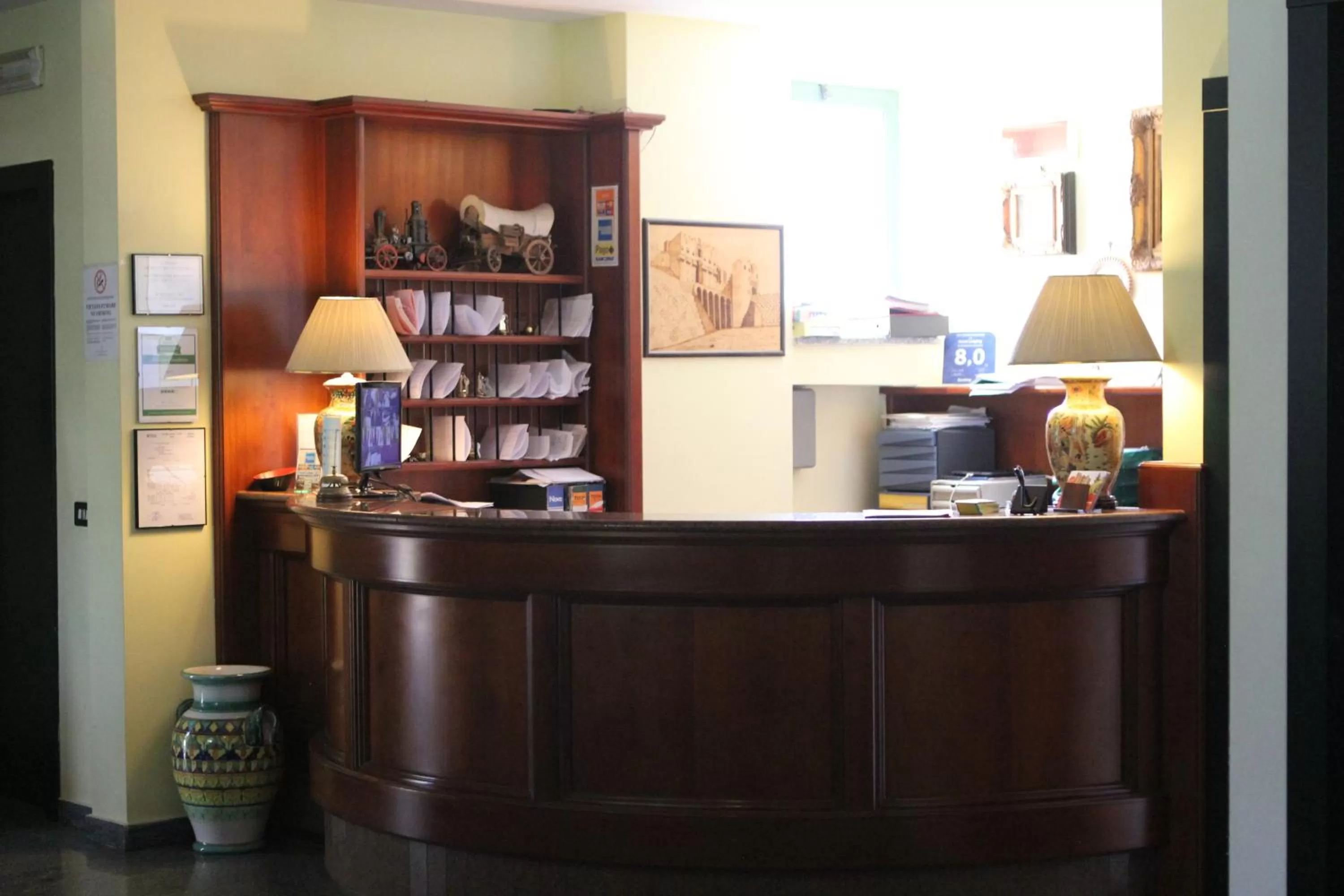 Lobby or reception in Ascot Lodging