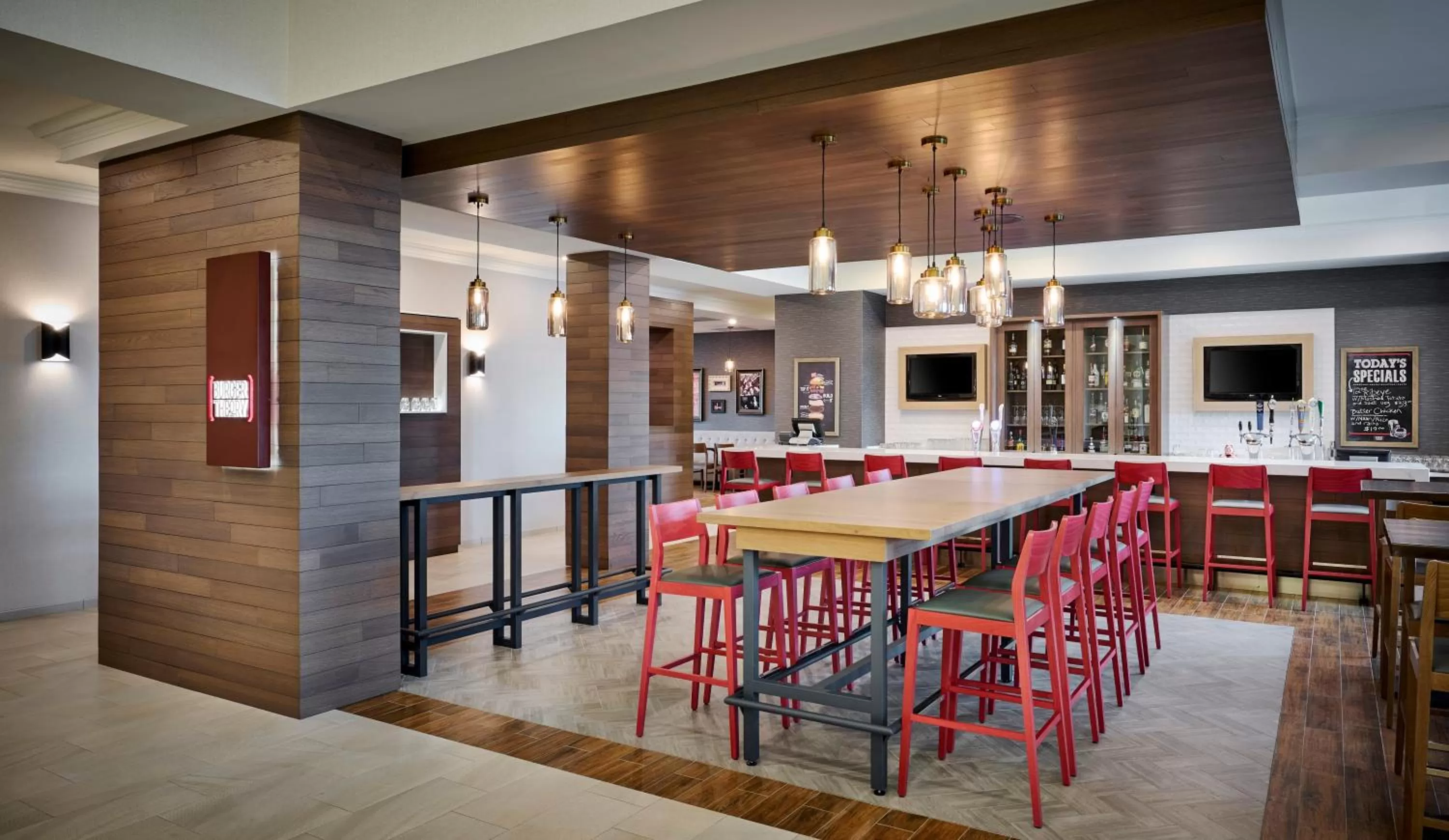 Restaurant/places to eat in Holiday Inn & Suites Oakville at Bronte by IHG