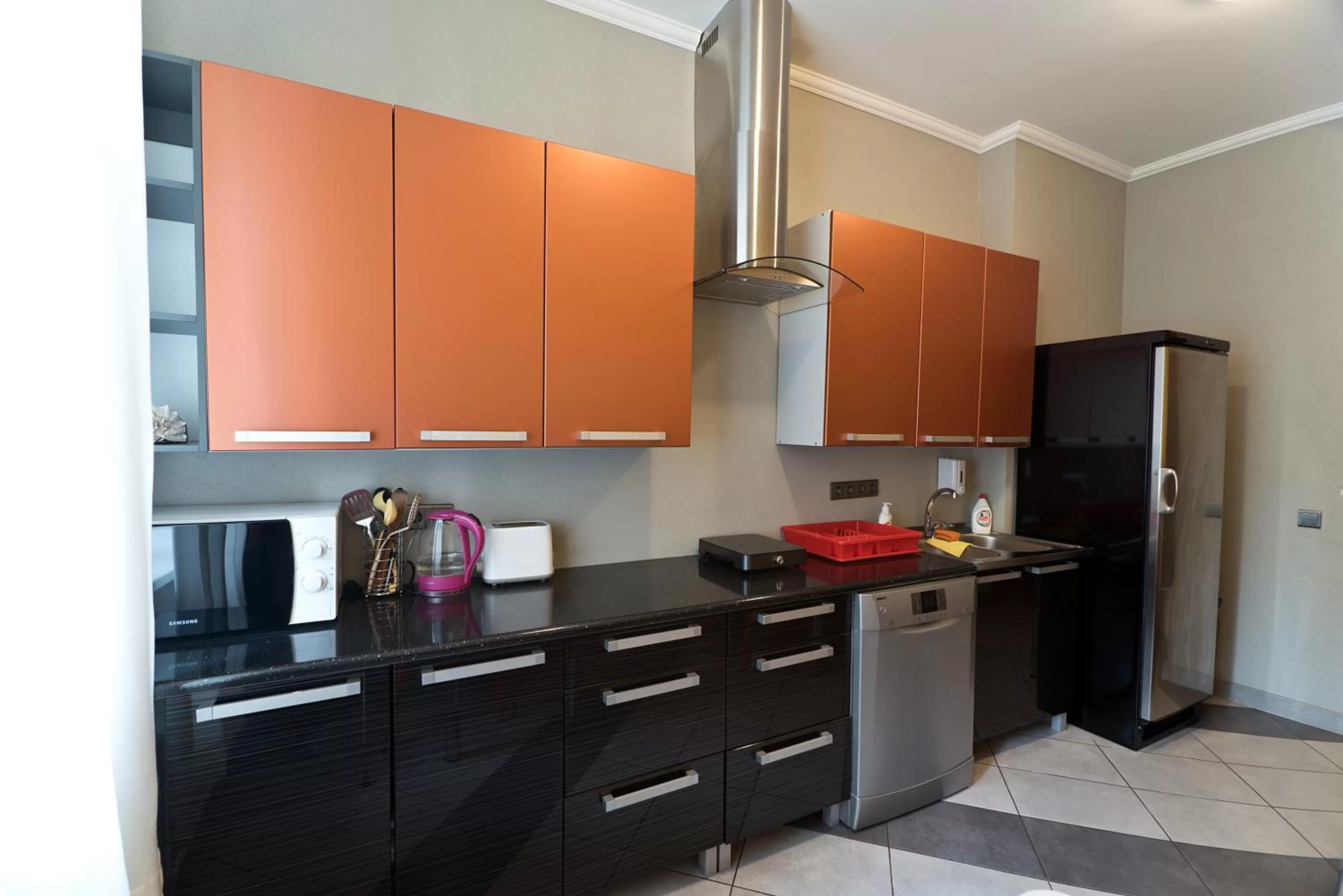 Food and drinks in Happy Hotel