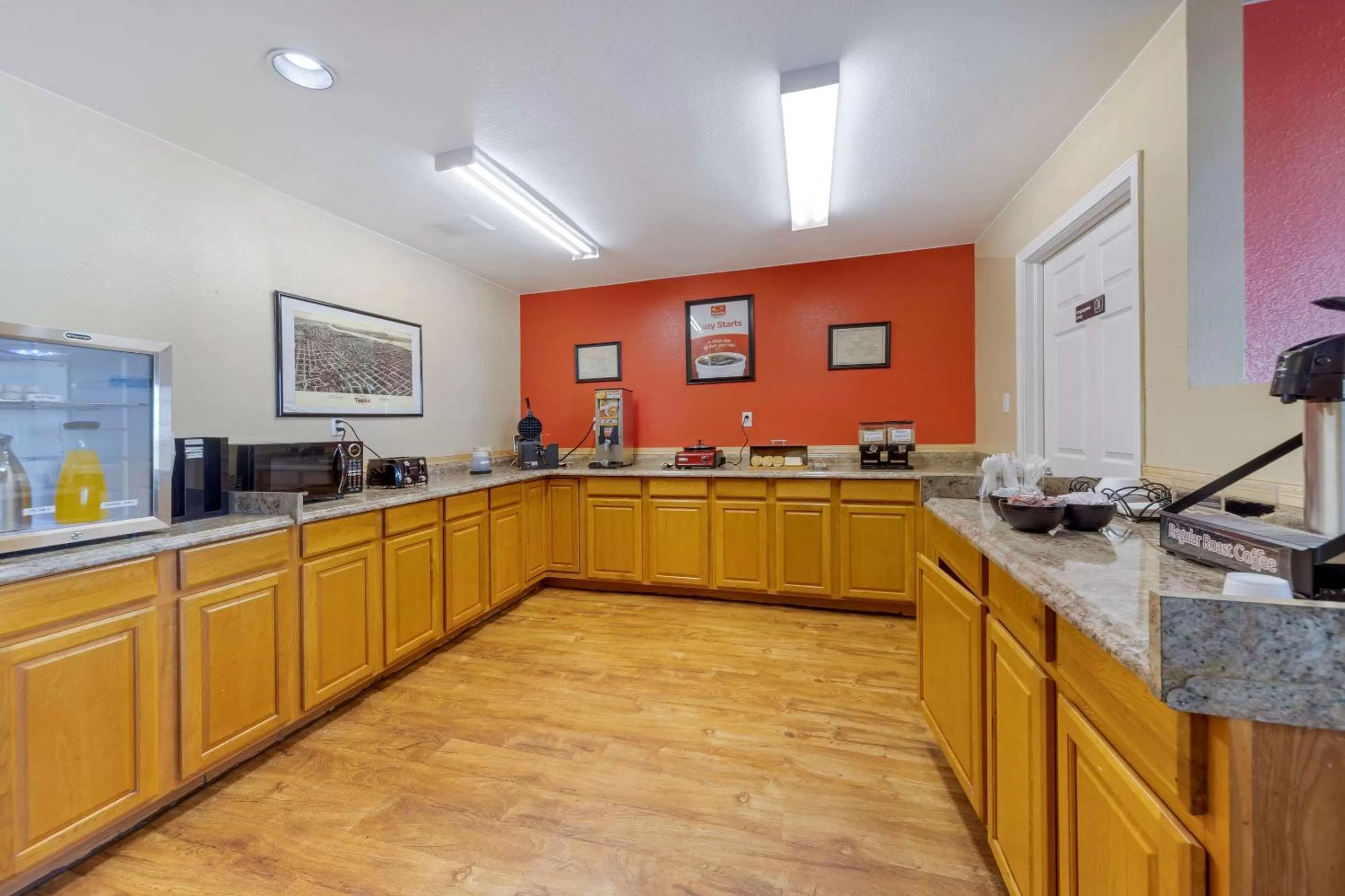 Restaurant/places to eat in Econo Lodge Pryor