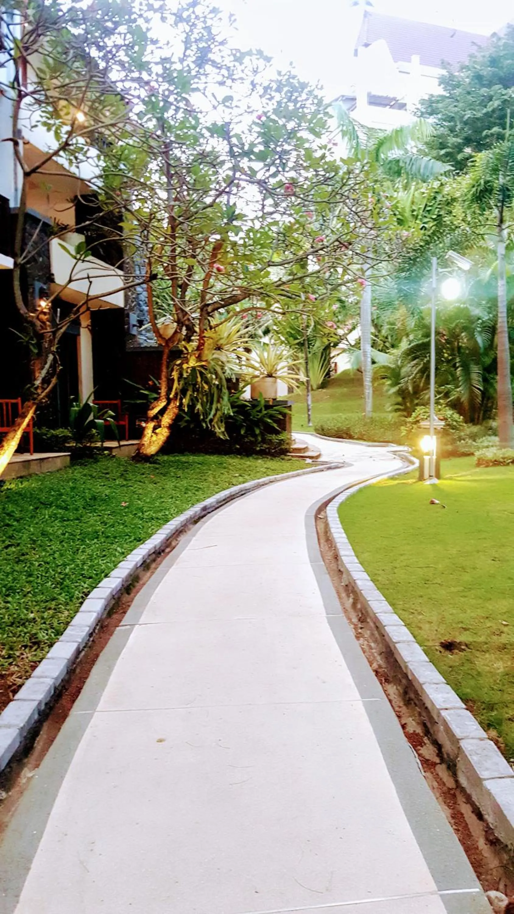 Garden in Novotel Surabaya Hotel