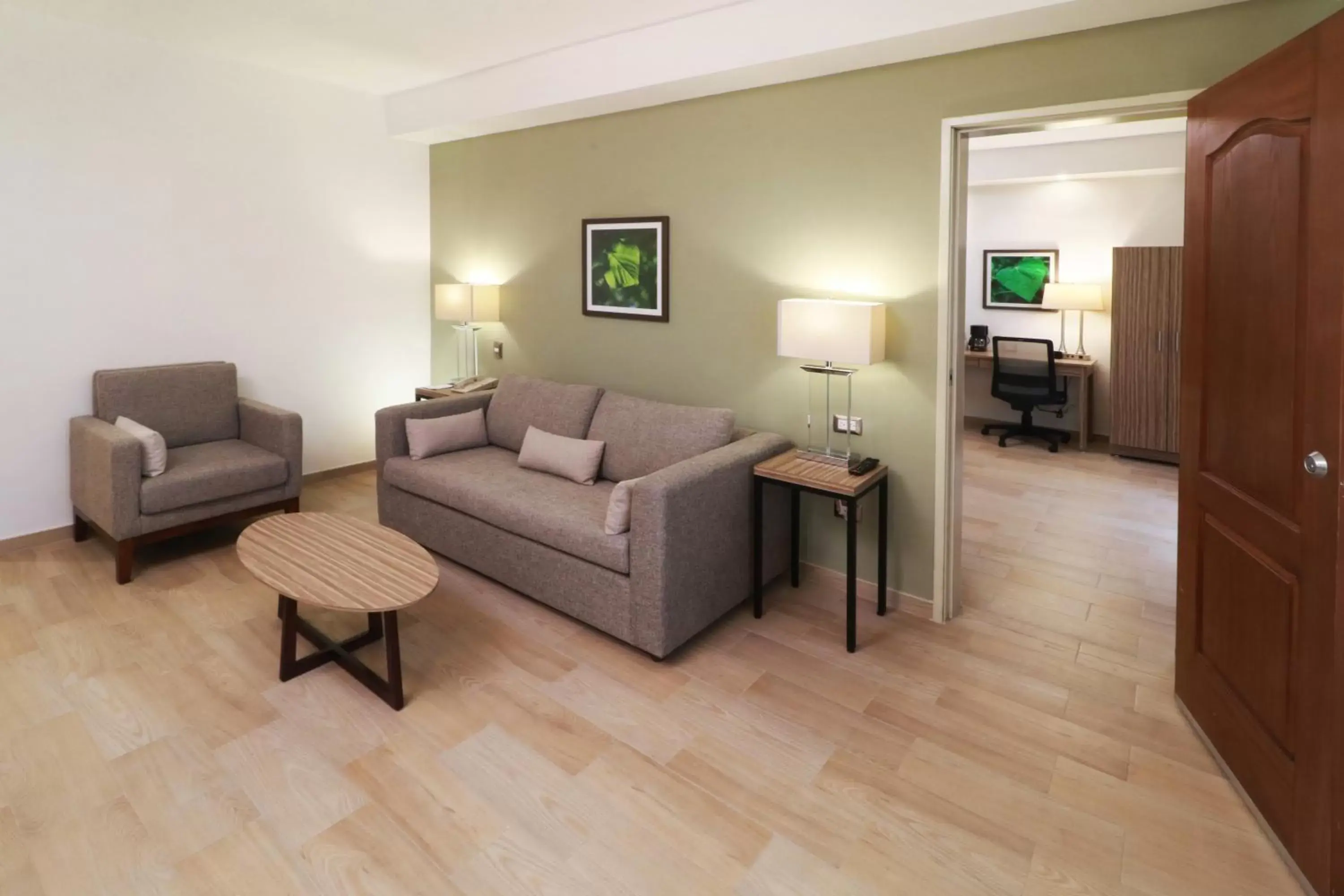 Junior King One-Bedroom Suite - Non-Smoking in Wyndham Garden Monterrey Valle Real Junior King One-Bedroom Suite - Non-Smoking in Wyndham Garden Monterrey Valle Real