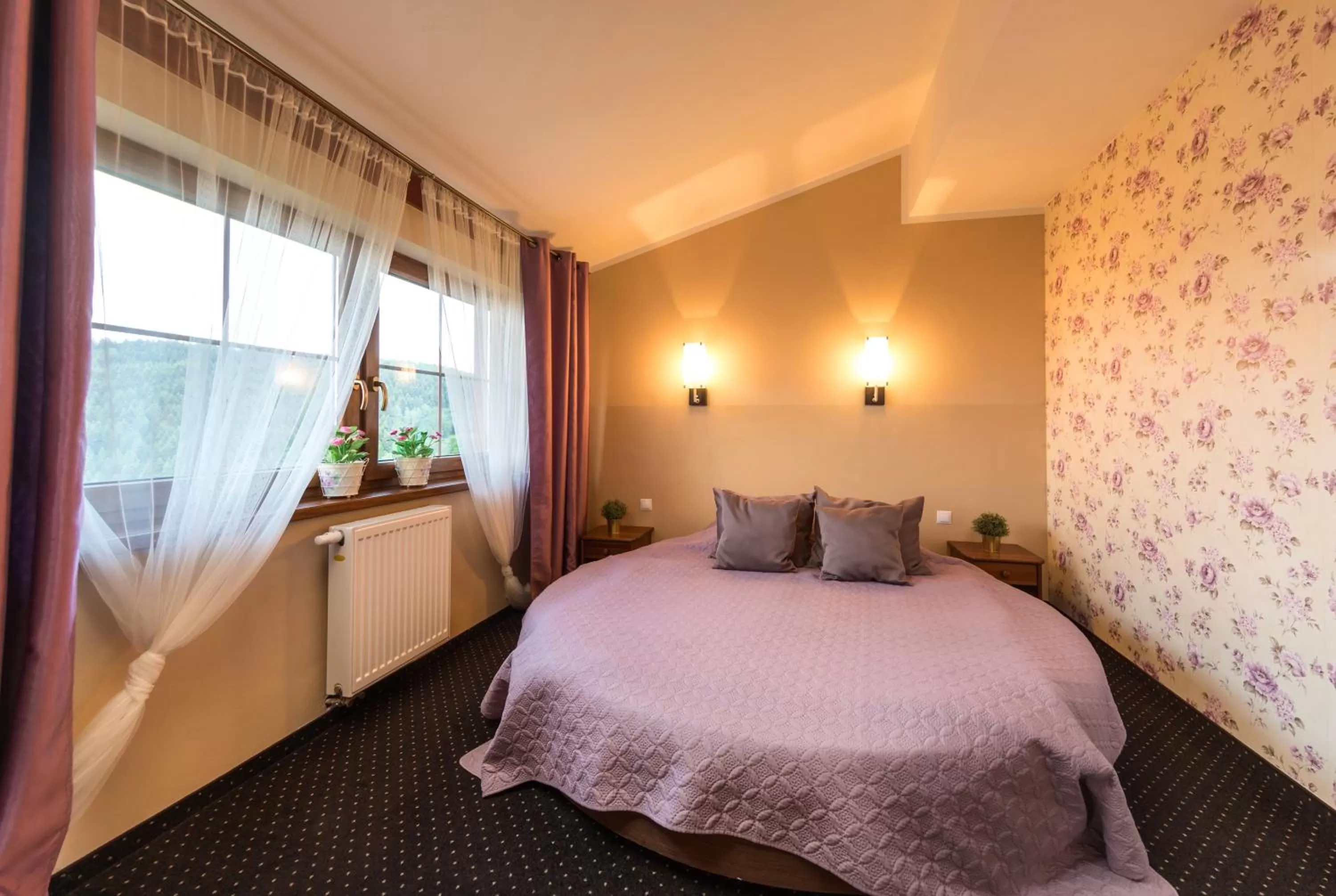 Bed in Hotel Beskidzki Raj Medical SPA