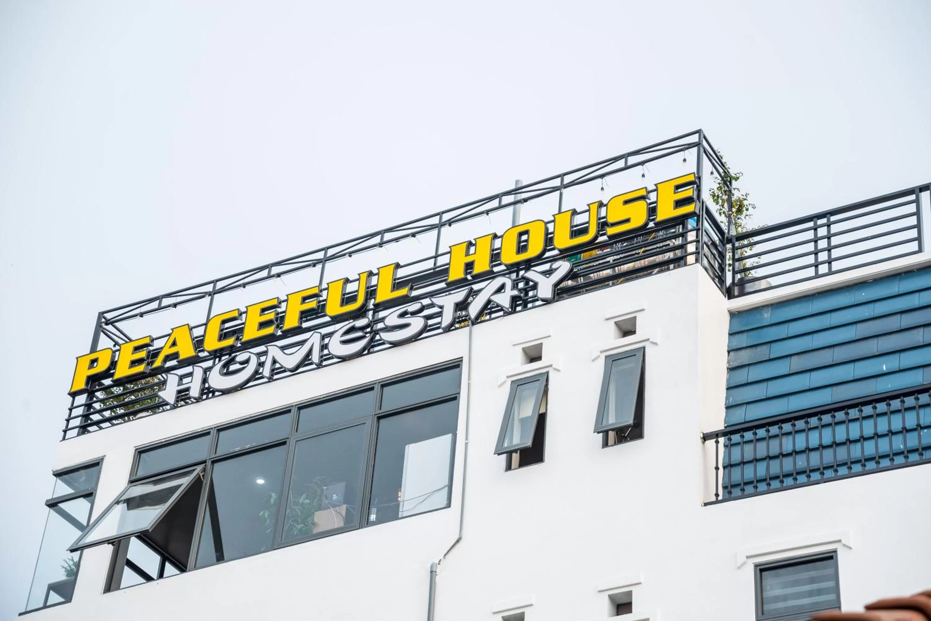 Property Building in Peaceful House Hostel