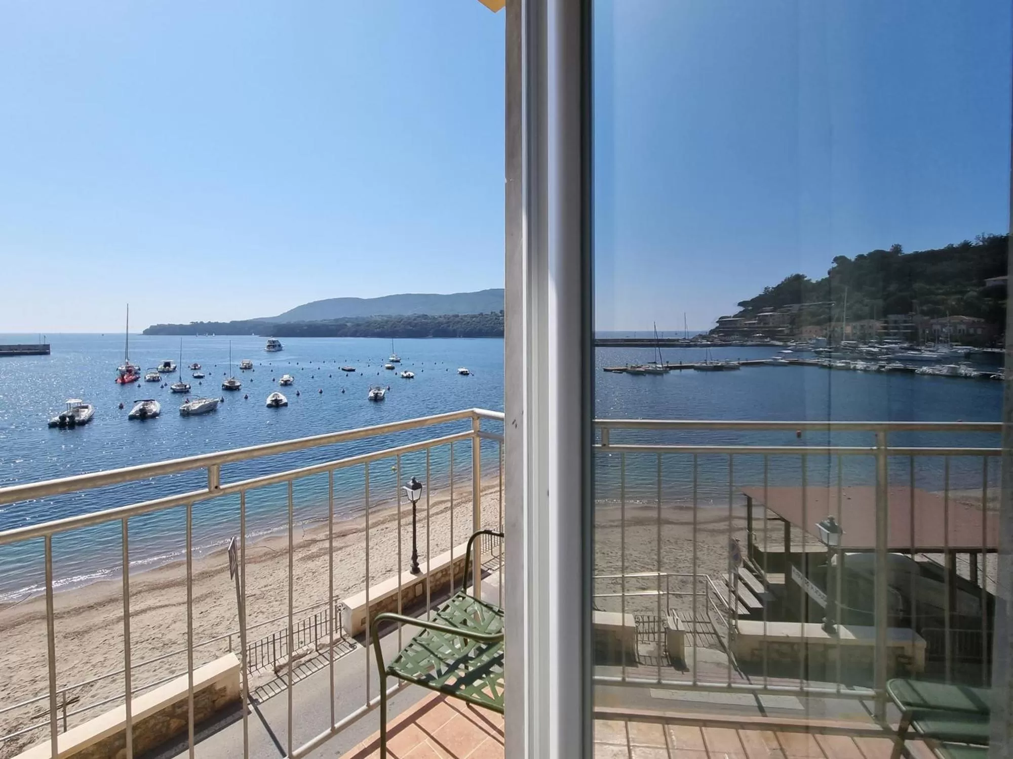 Balcony/Terrace in Hotel Plaza