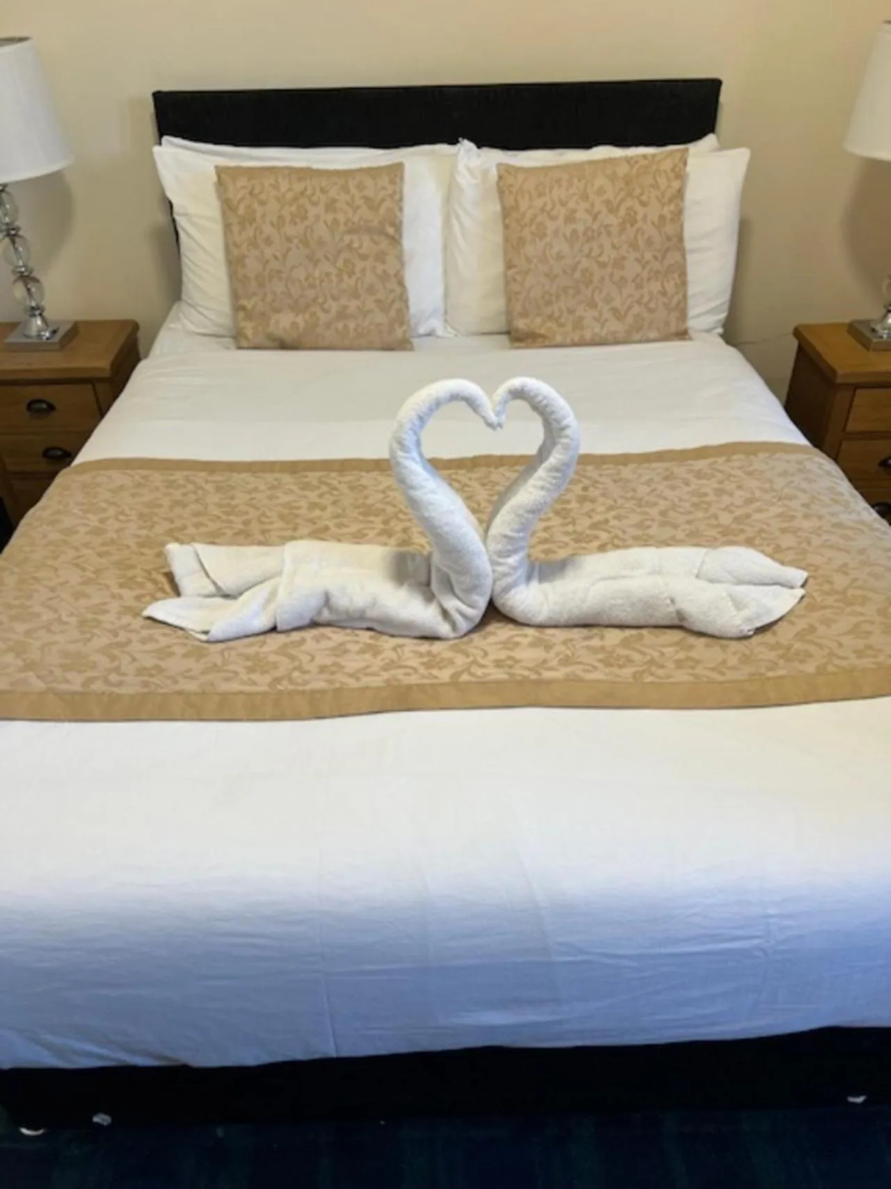 Bedroom, Bed in The Waverley Guest House