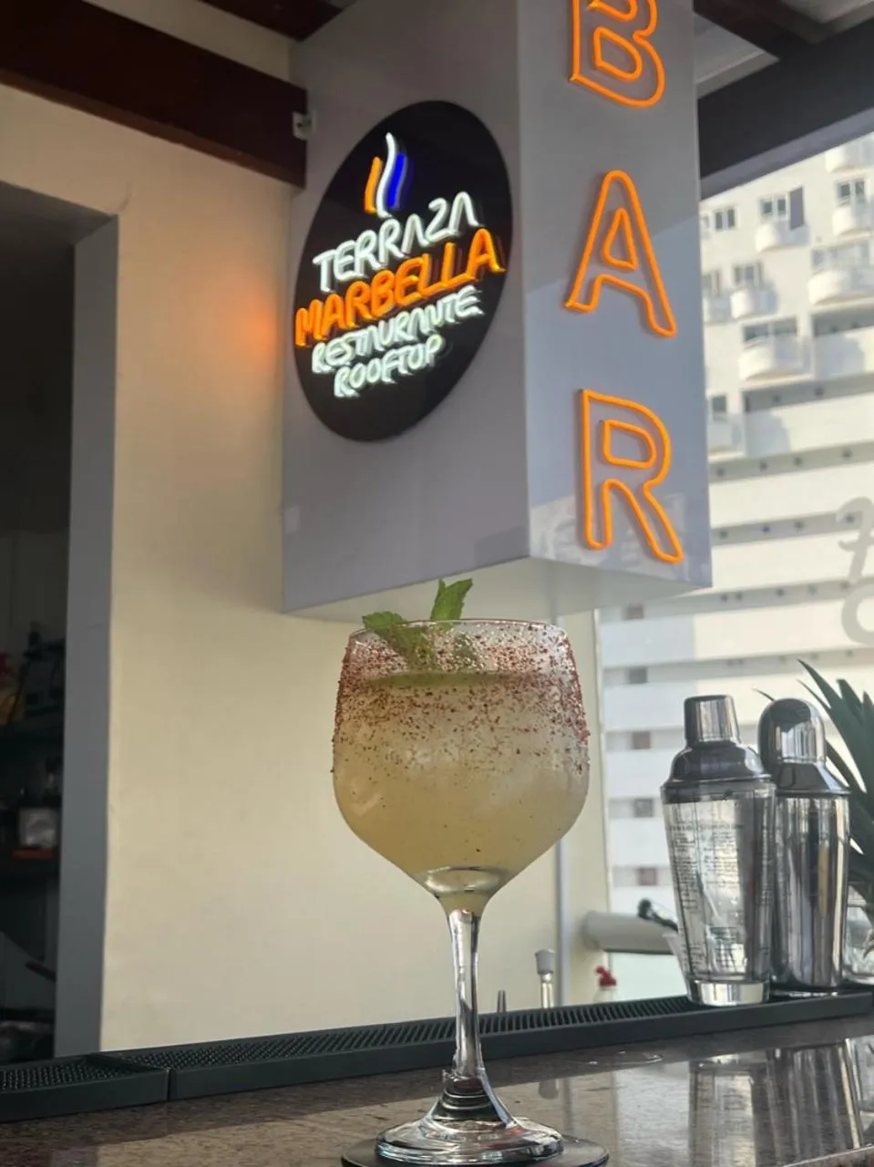 Food and drinks in Hotel Cabreromar