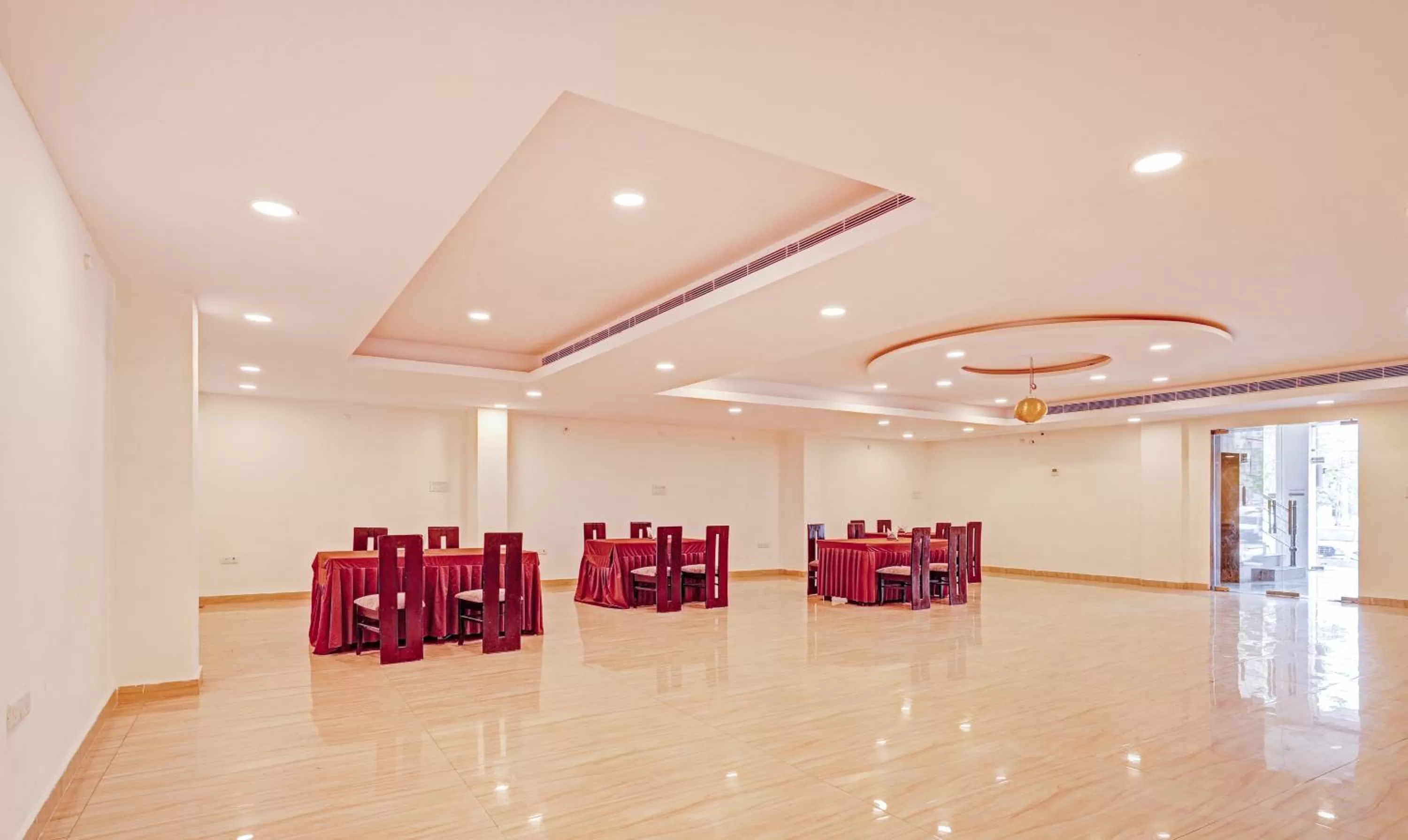 Banquet/Function facilities, Banquet Facilities in Treebo Trend Silver Stallion