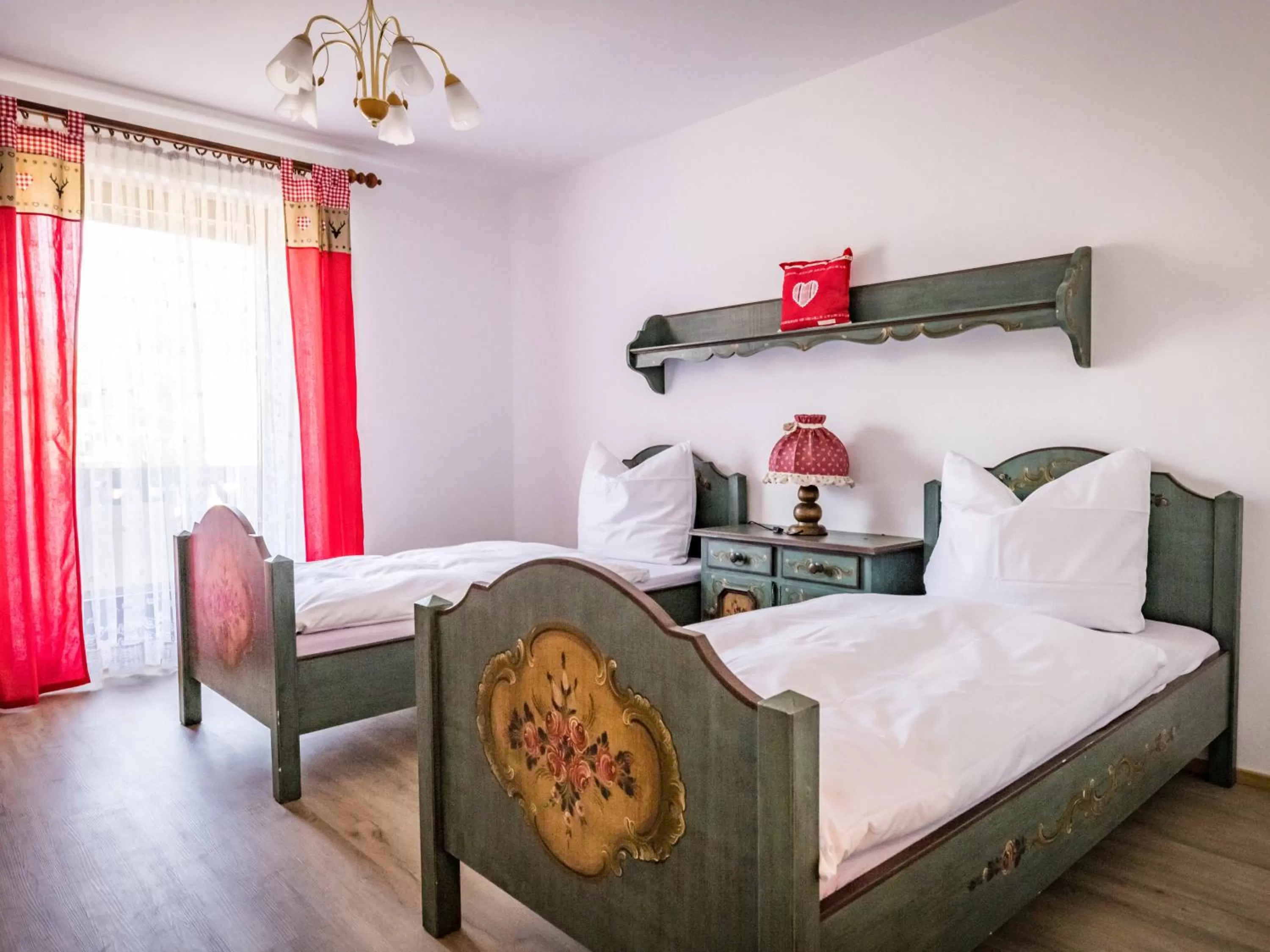 Photo of the whole room in Hotel Am Rupertuspark