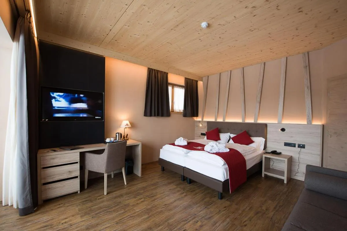 Bedroom, Bed in Francesin Active Hotel