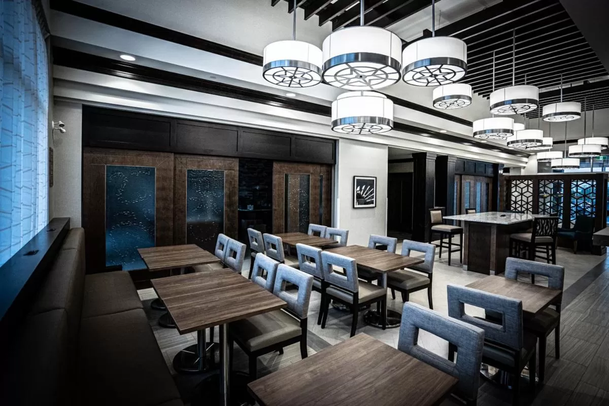 Lobby or reception in Staybridge Suites - Waterloo - St. Jacobs Area