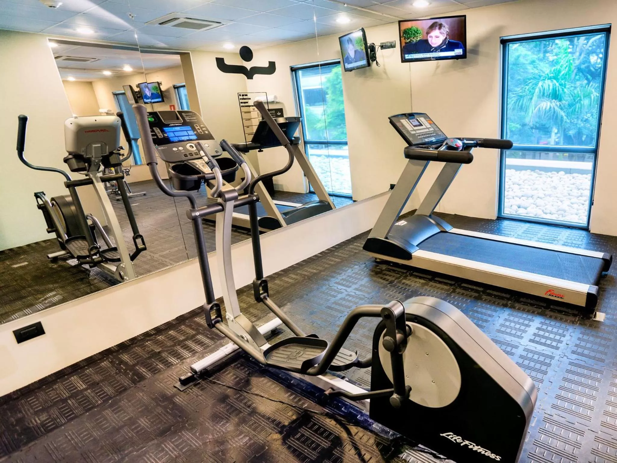 Fitness centre/facilities in City Express Plus by Marriott Cali Colombia