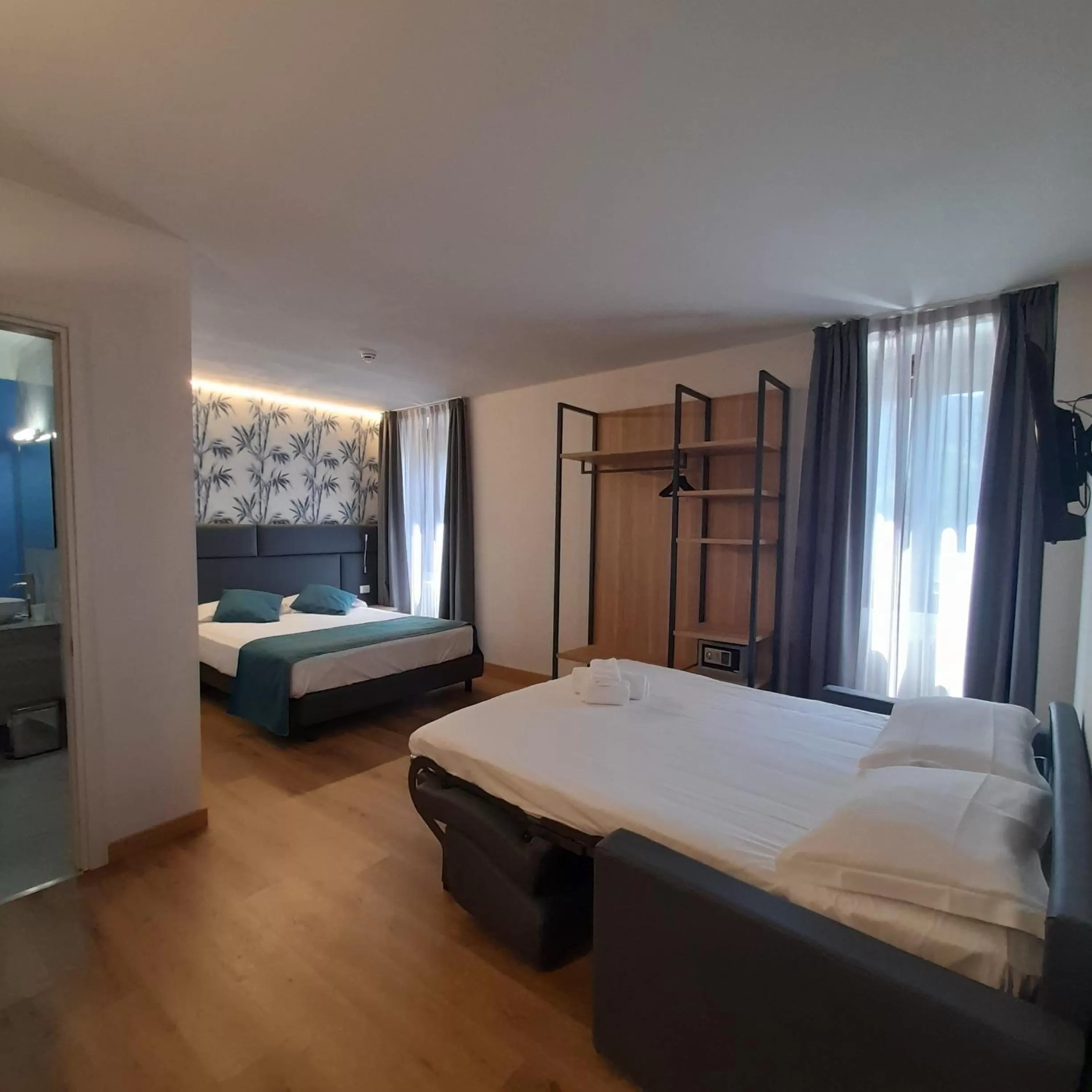 Bed in Bike Hotel Touring Gardone Riviera & Wellness