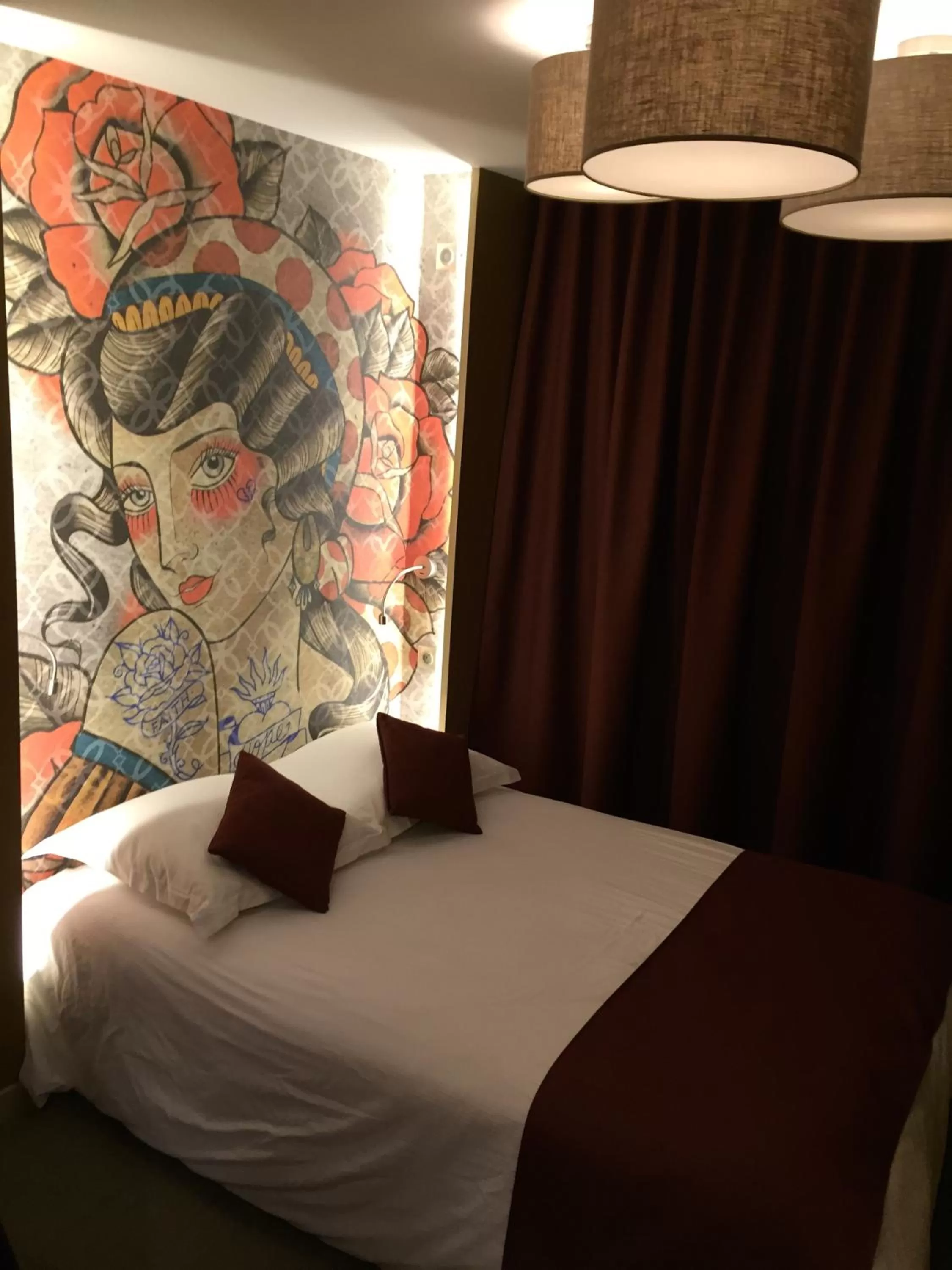 Bedroom, Bed in Nota Bene