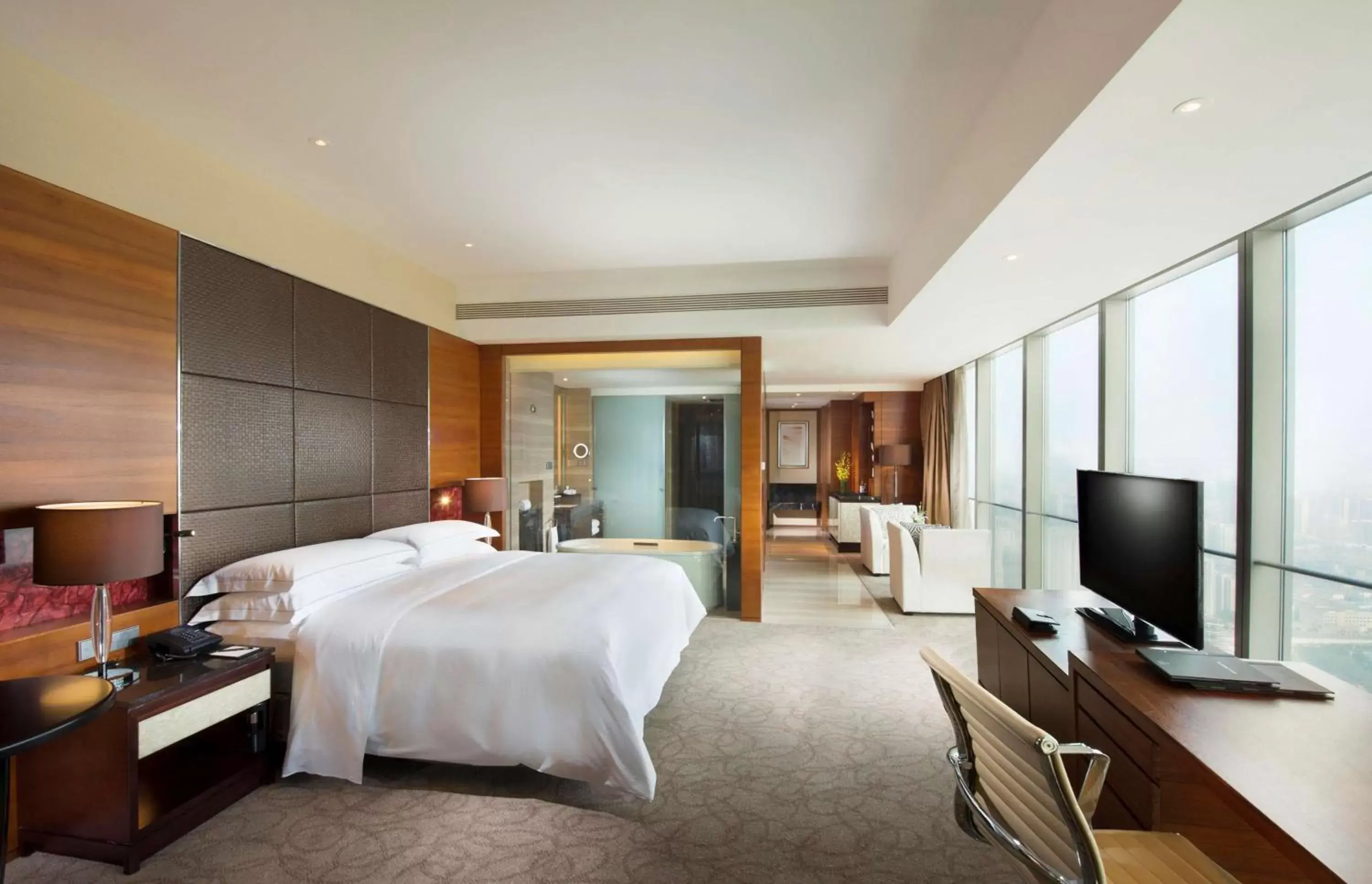 King Hilton Deluxe Plus Room in Hilton Shijiazhuang King Hilton Deluxe Plus Room in Hilton Shijiazhuang