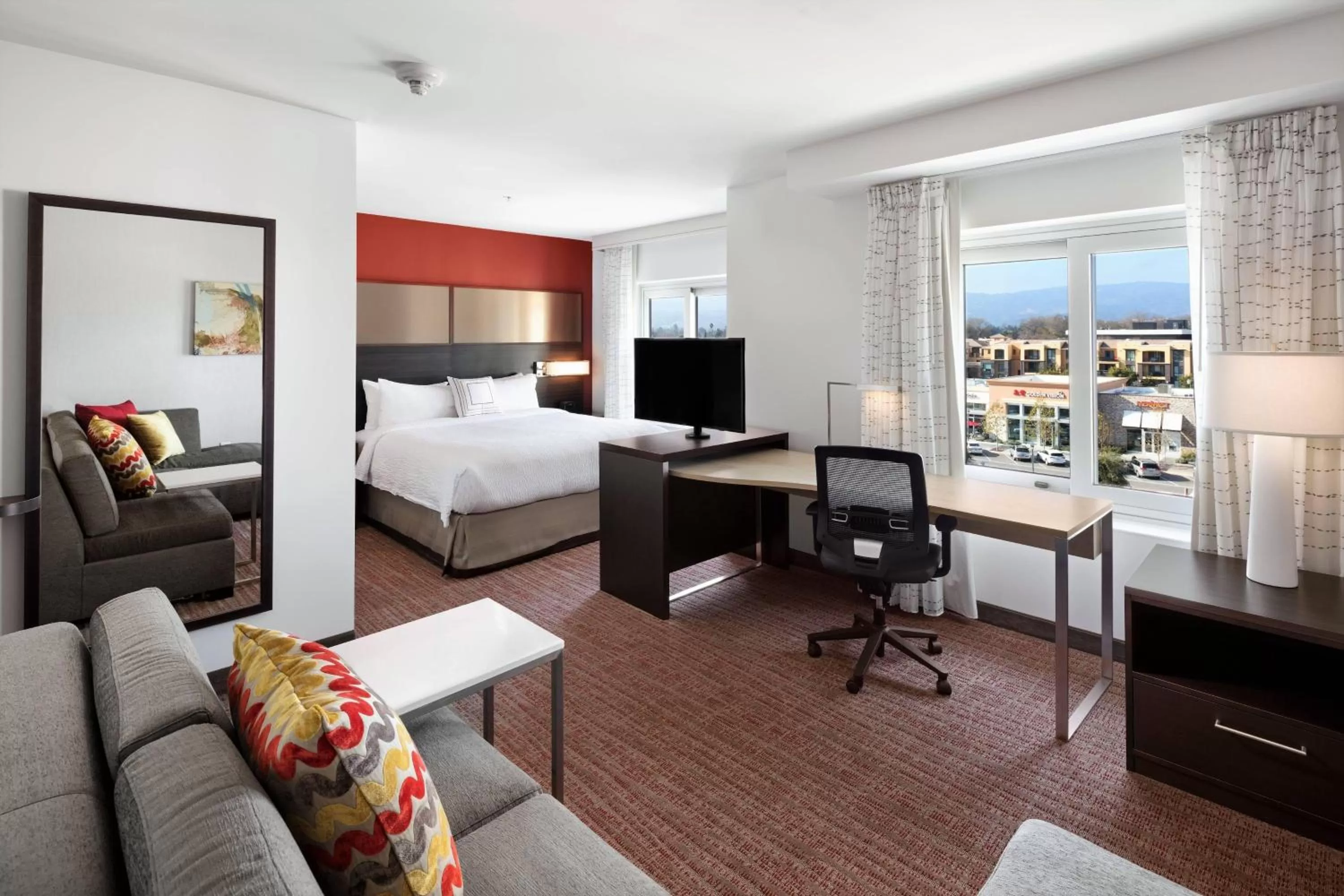 King Studio with Sofa Bed and Roll-in Shower - Mobility Accessible in Residence Inn by Marriott San Jose Cupertino