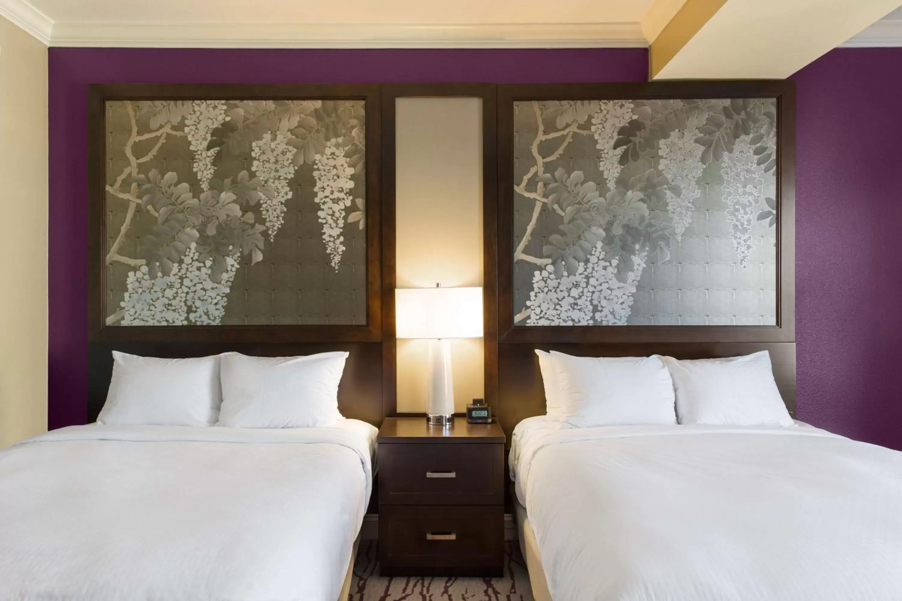 Queen Room with Two Queen Beds - Non-Smoking in DoubleTree by Hilton Historic Savannah Queen Room with Two Queen Beds - Non-Smoking in DoubleTree by Hilton Historic Savannah