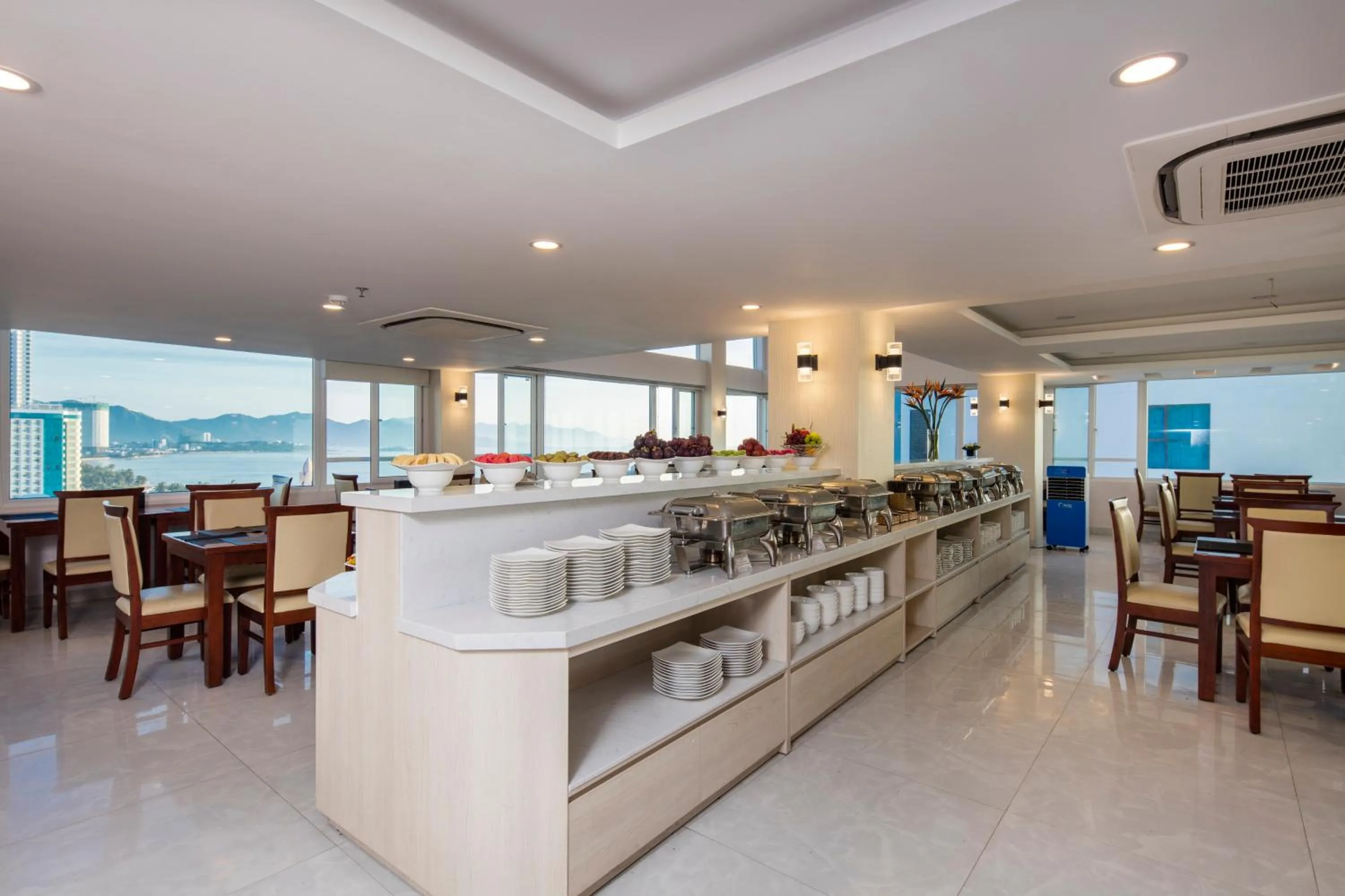 Restaurant/places to eat in Sun City Hotel