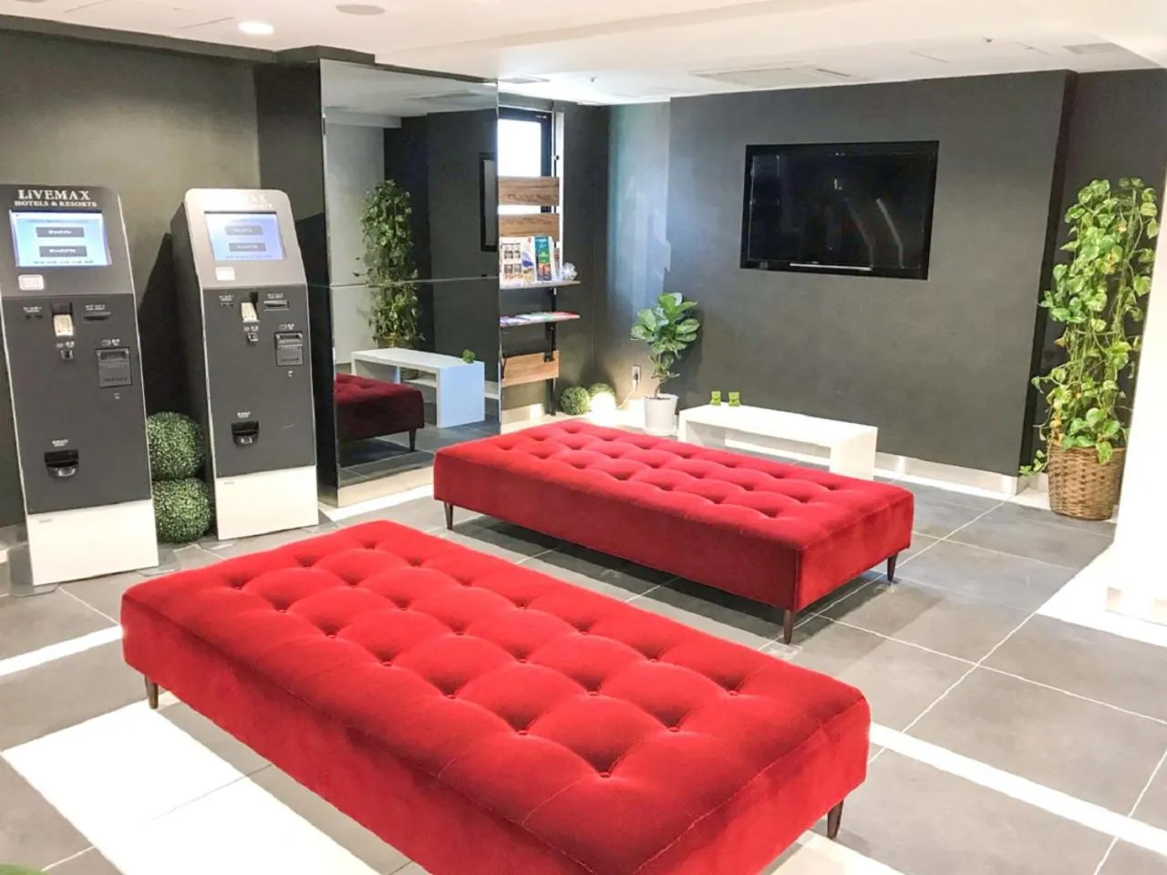Lobby or reception in HOTEL LiVEMAX Shinjuku Kabukicho-Meijidori