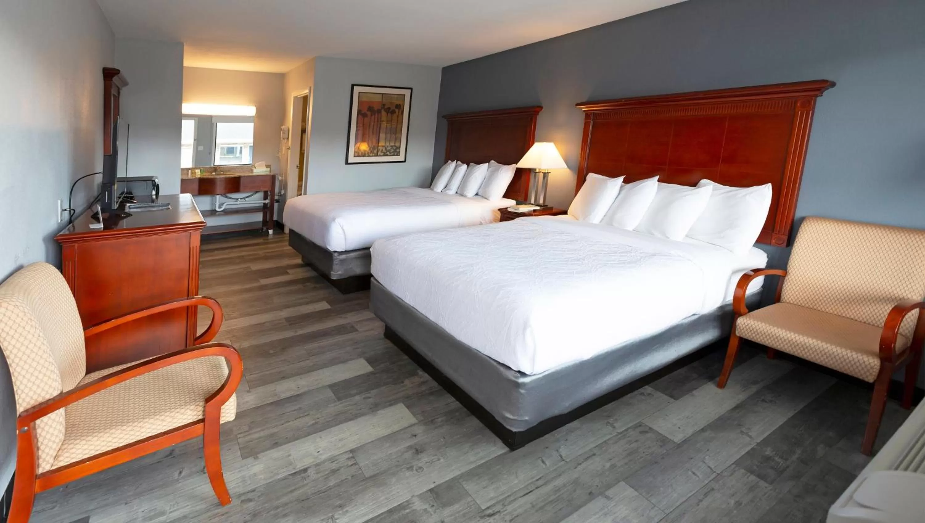 Bedroom, Bed in Sunrise Inn Williamstown