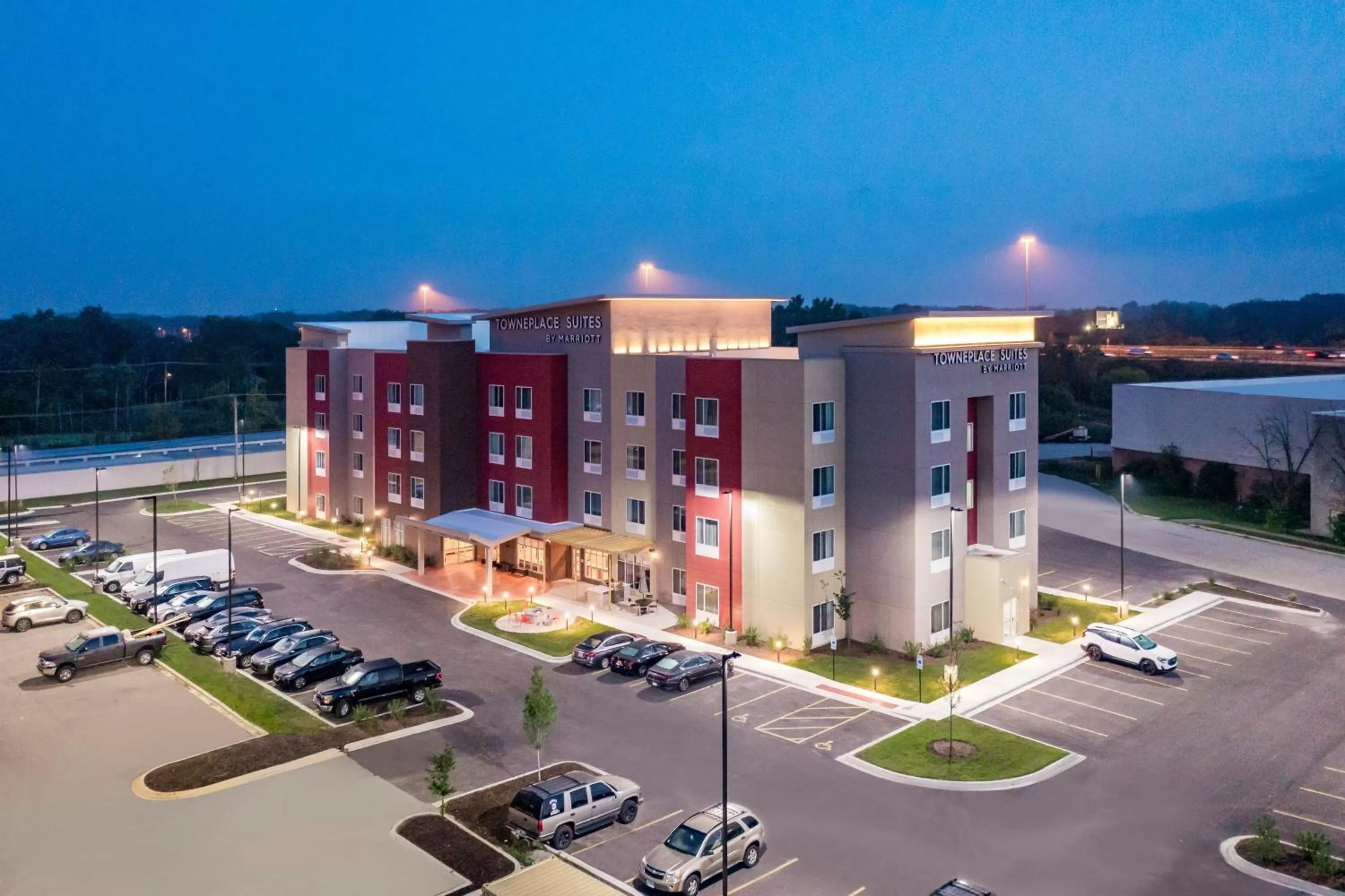 Property building in TownePlace Suites by Marriott Chicago Waukegan Gurnee