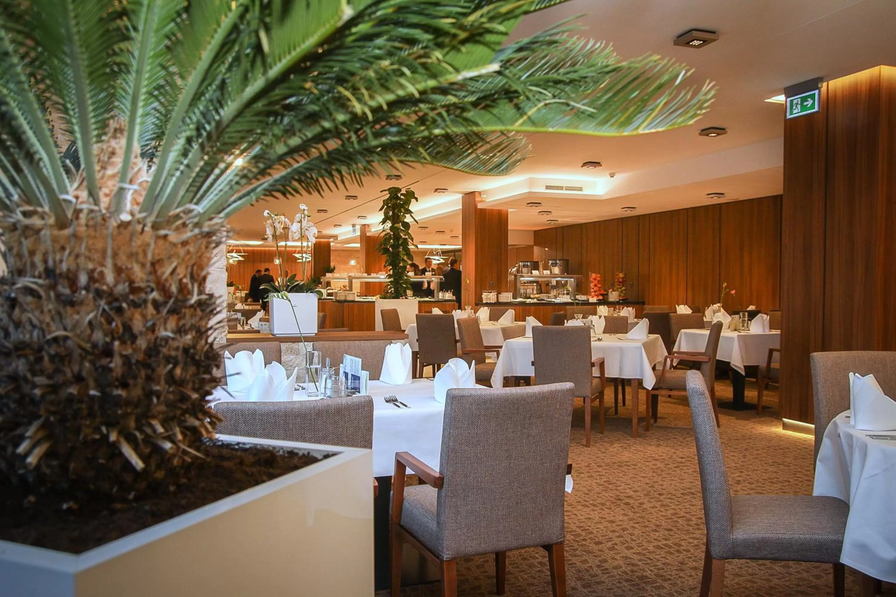 Restaurant/places to eat in Ensana Esplanade