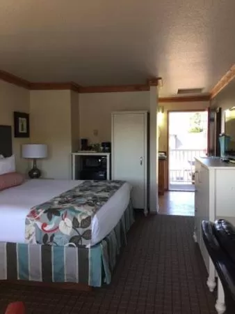 Bed in River House Inn, a Baymont by Wyndham