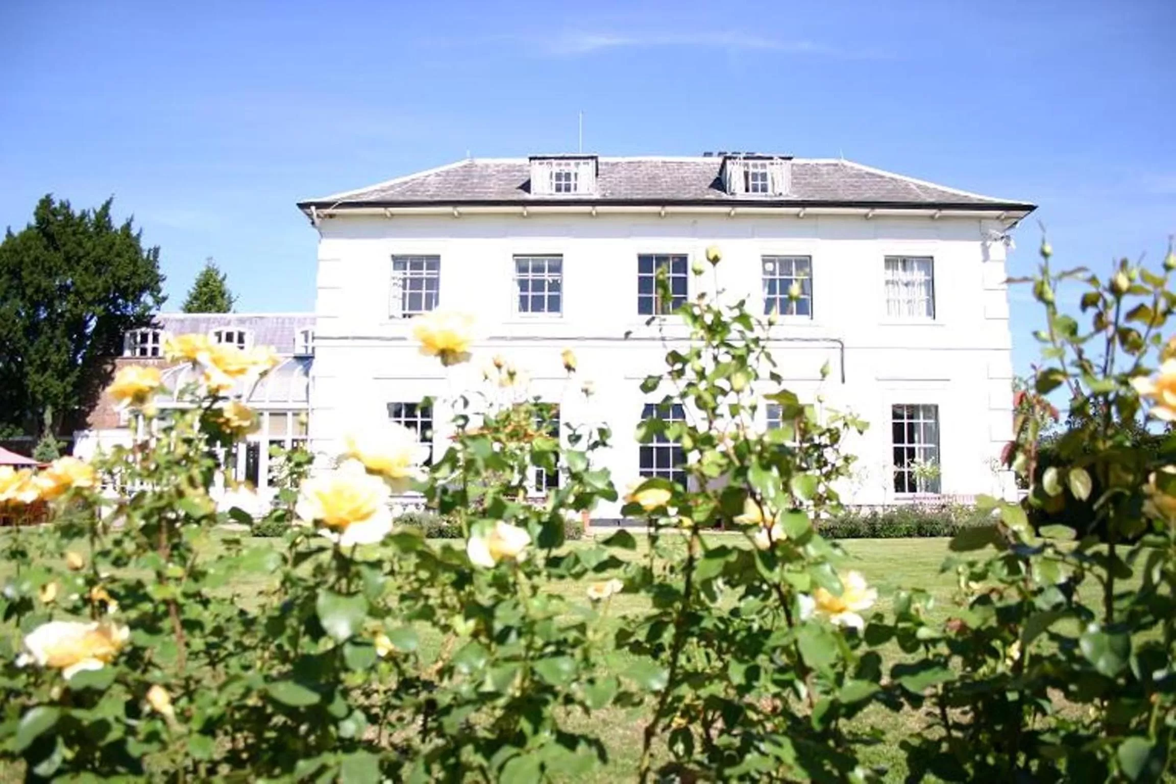 Facade/entrance in West Lodge Park