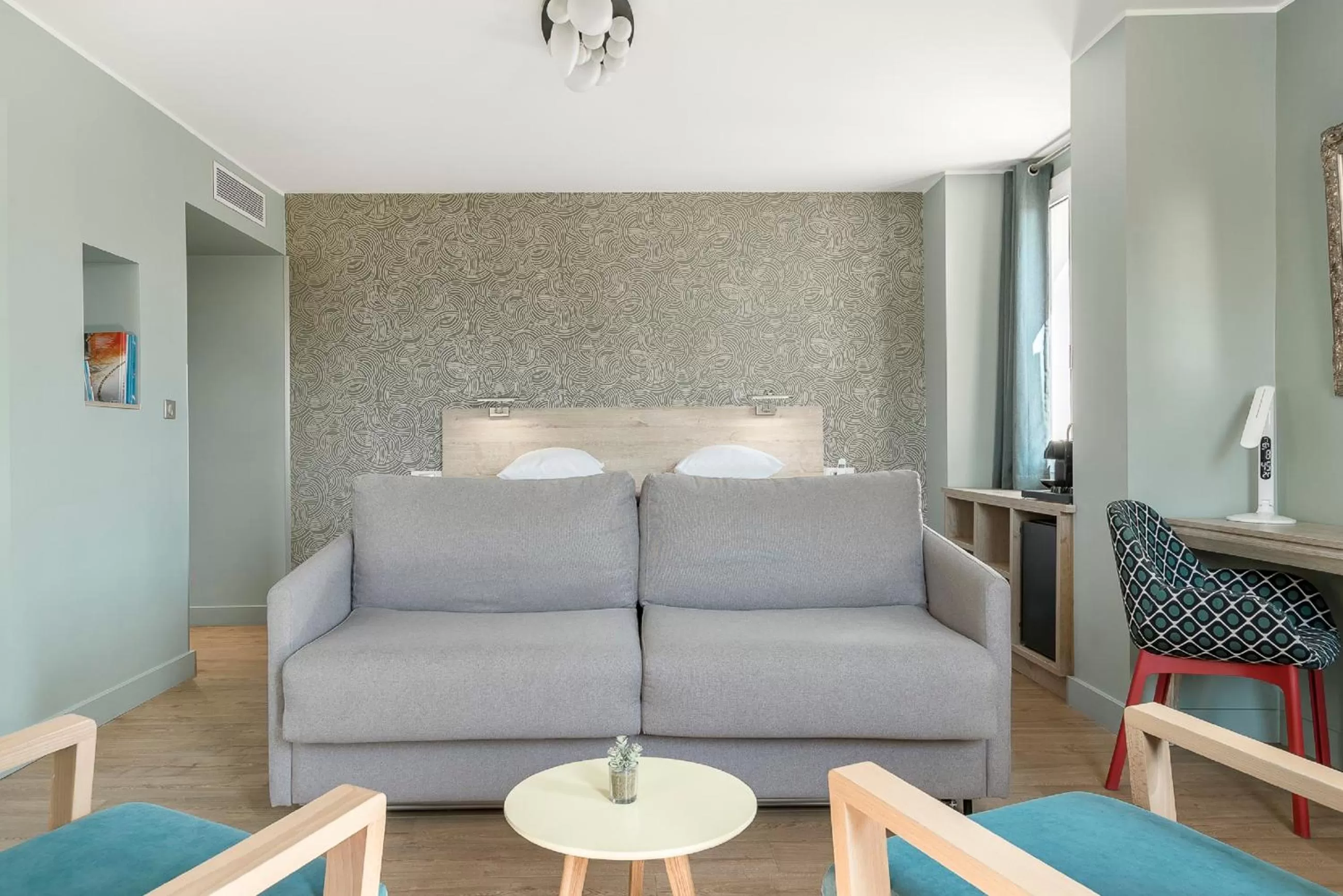 Suite with Sauna Access in Grand Hôtel Dauphiné, Boutique Hôtel & Suites