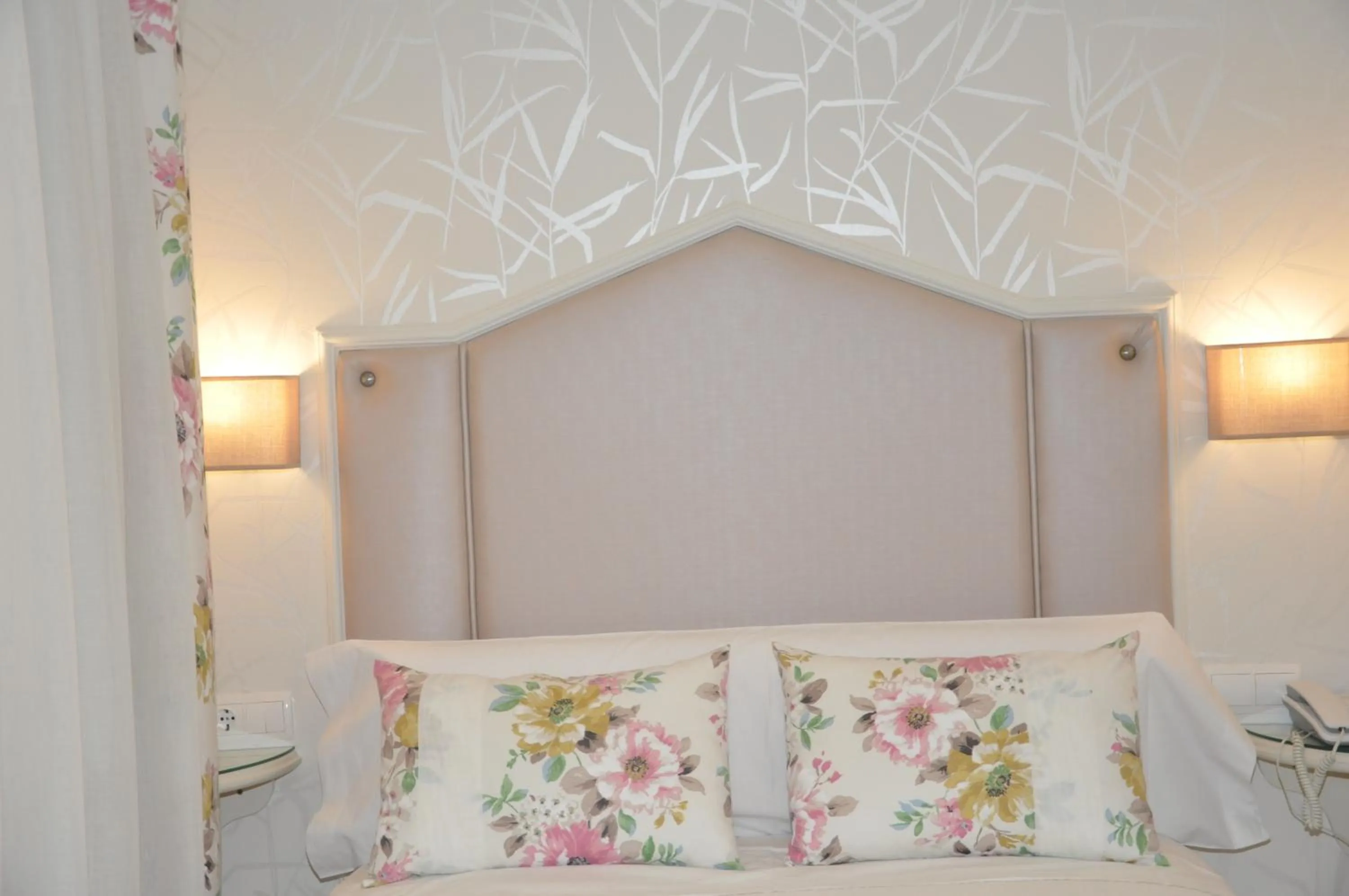 Decorative detail, Bed in Hotel Selu