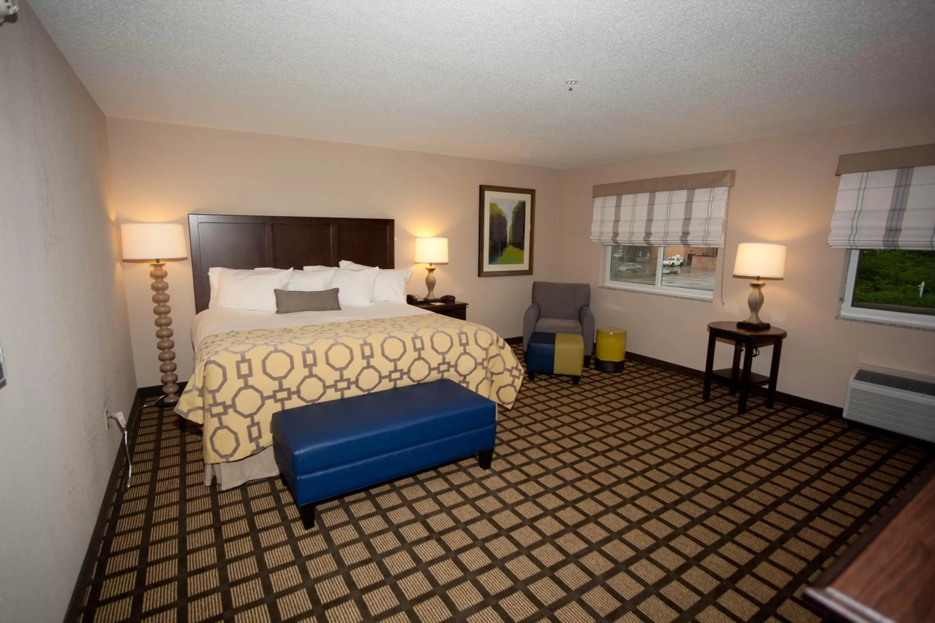 Living room in Baymont by Wyndham Erie