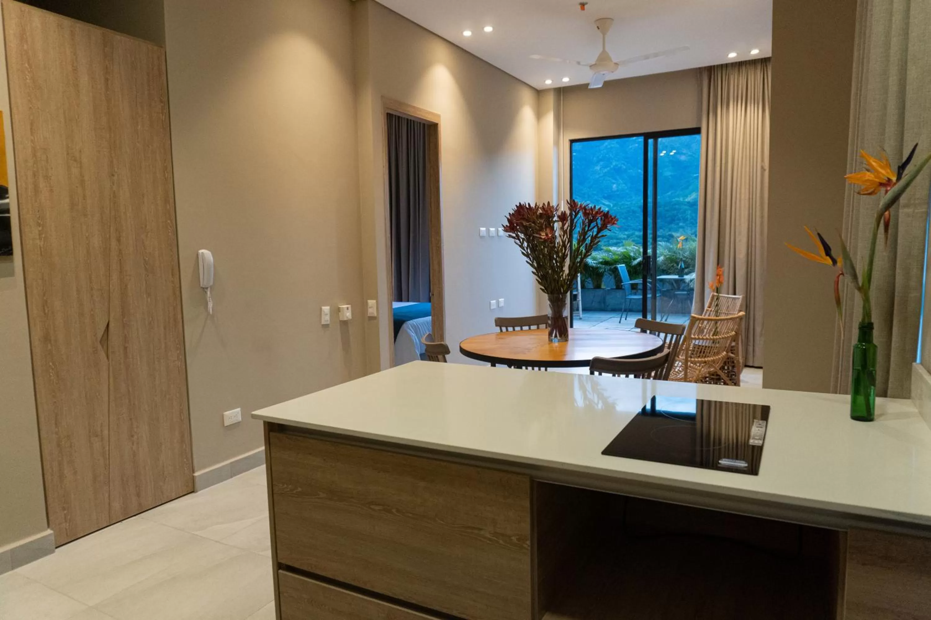 Kitchen or kitchenette in FR Hotel