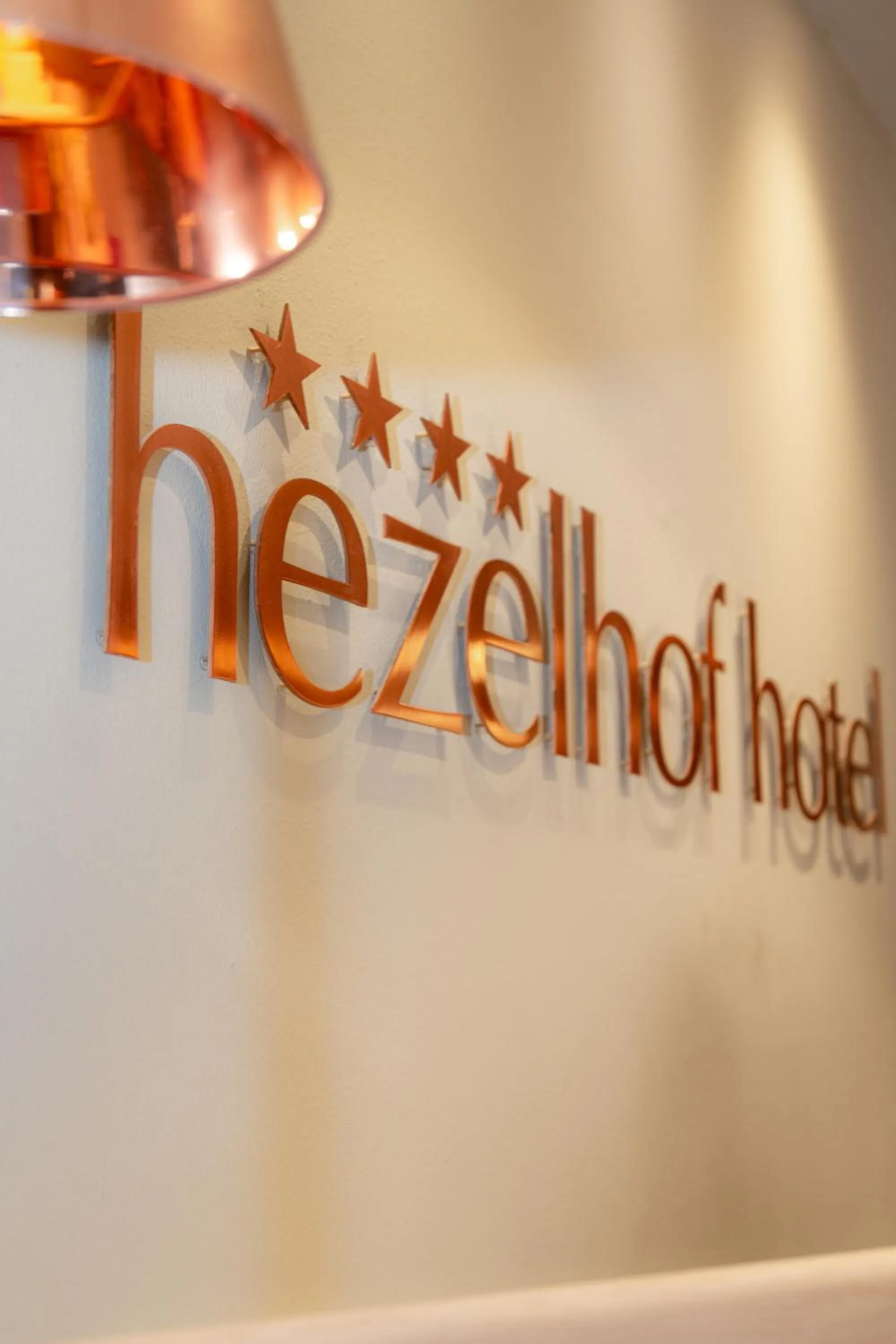 Logo/Certificate/Sign in hezelhof hotel
