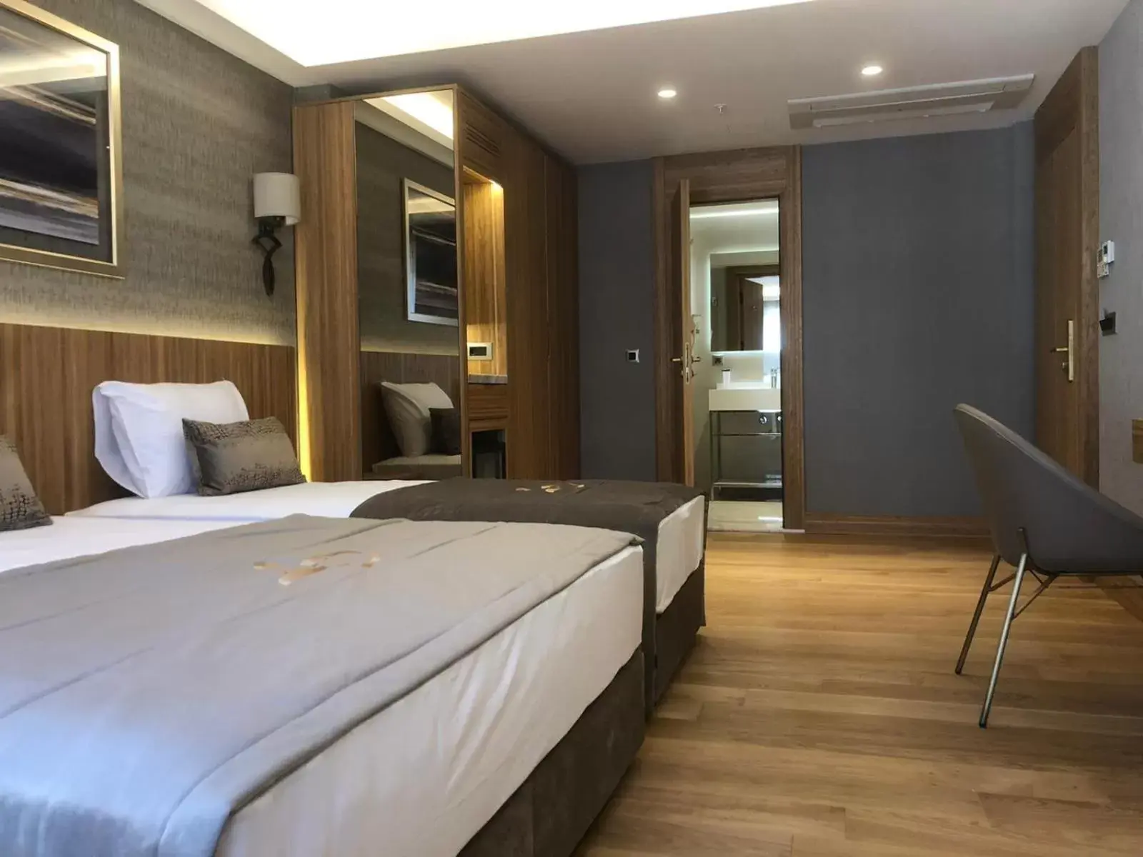 Superior Double Room in Lady Diana Hotel Superior Double Room in Lady Diana Hotel