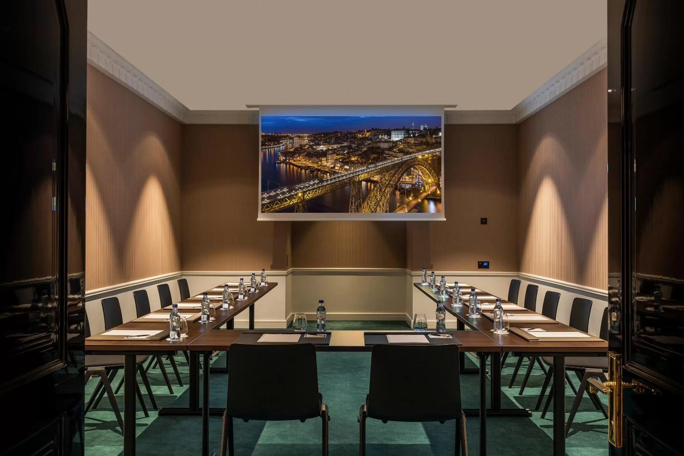 Business facilities in The One Monumental Palace