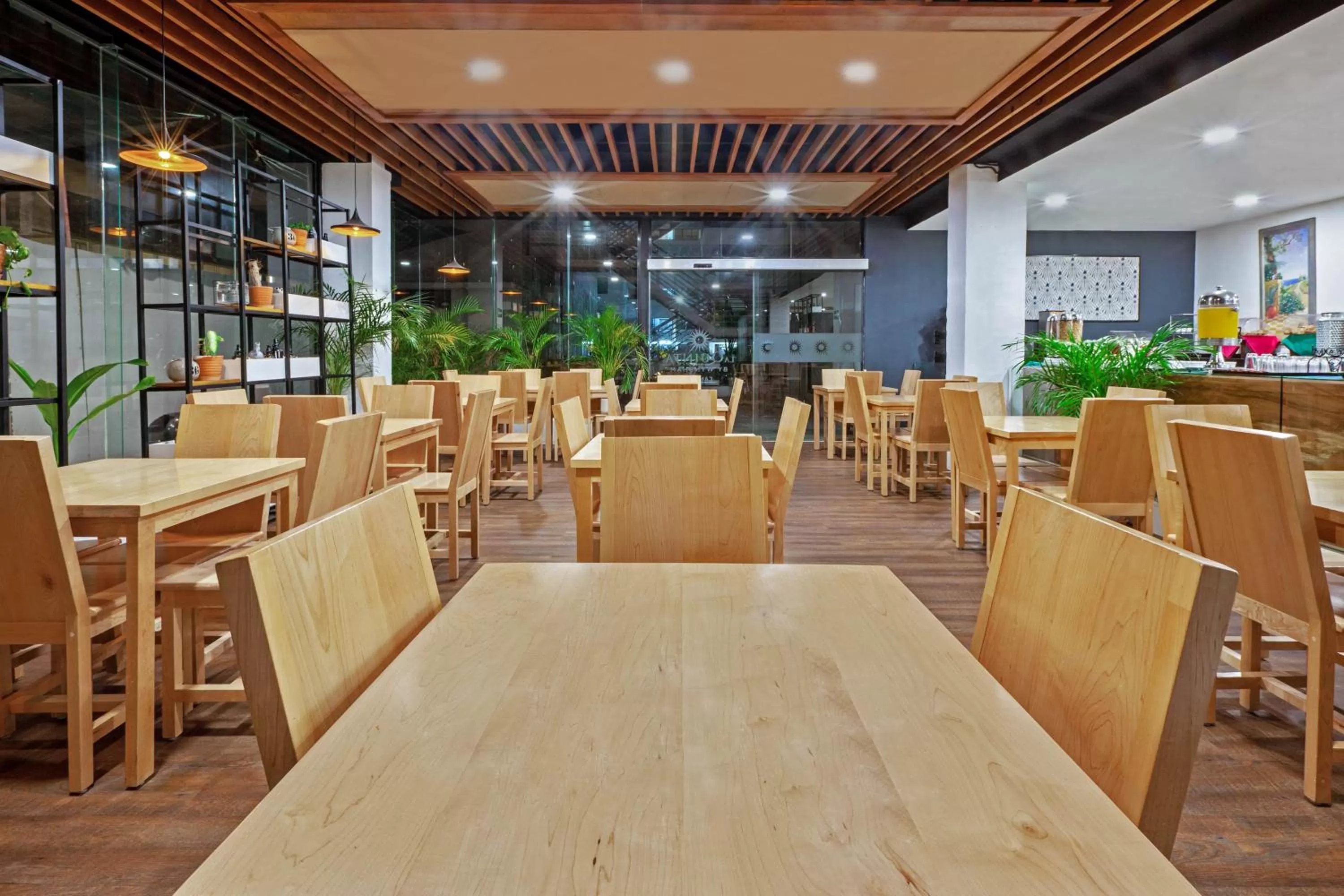 Restaurant/places to eat in Wyndham Garden Cancun Downtown