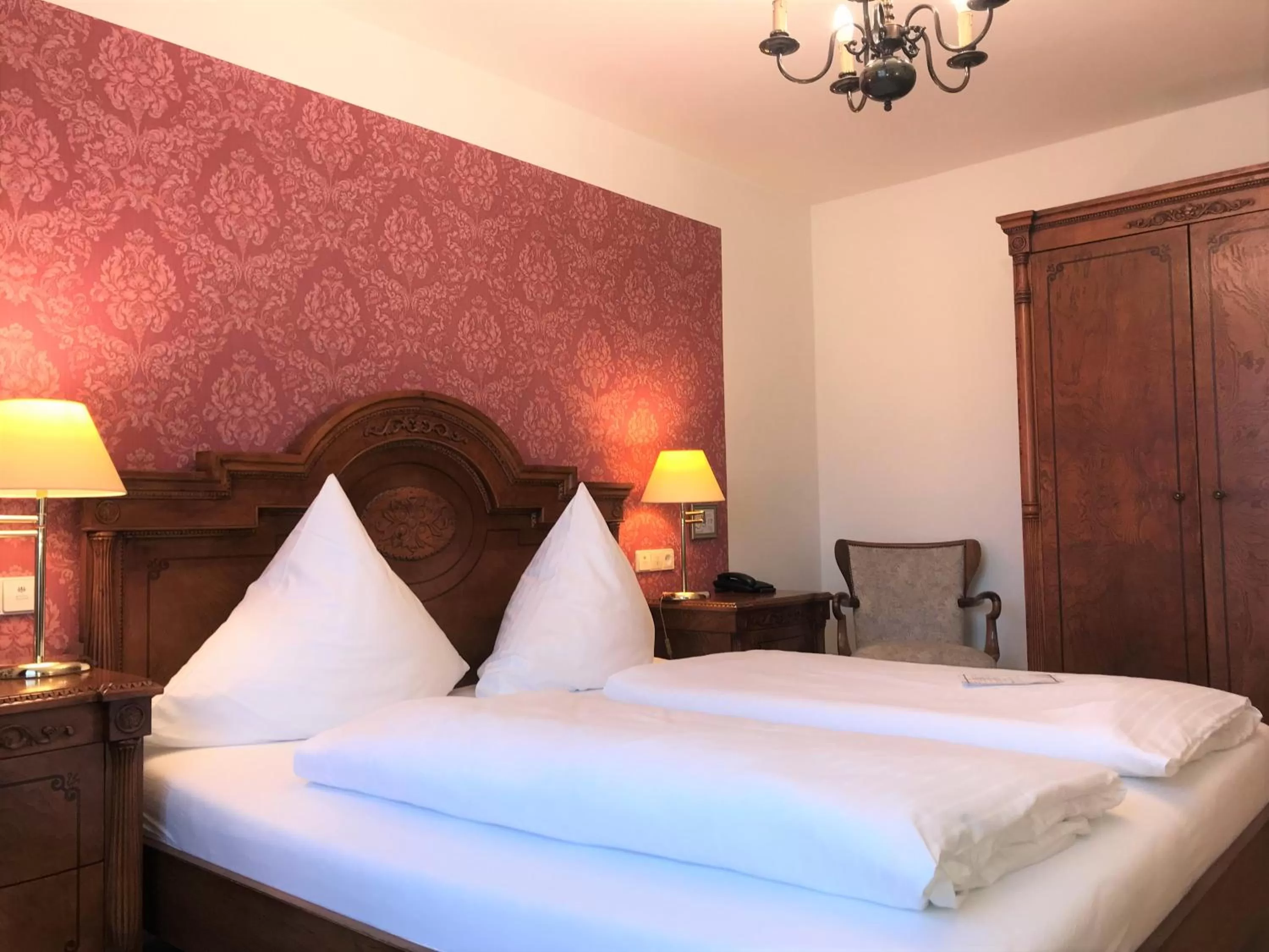 Photo of the whole room, Bed in Hotel Rathausglöckel