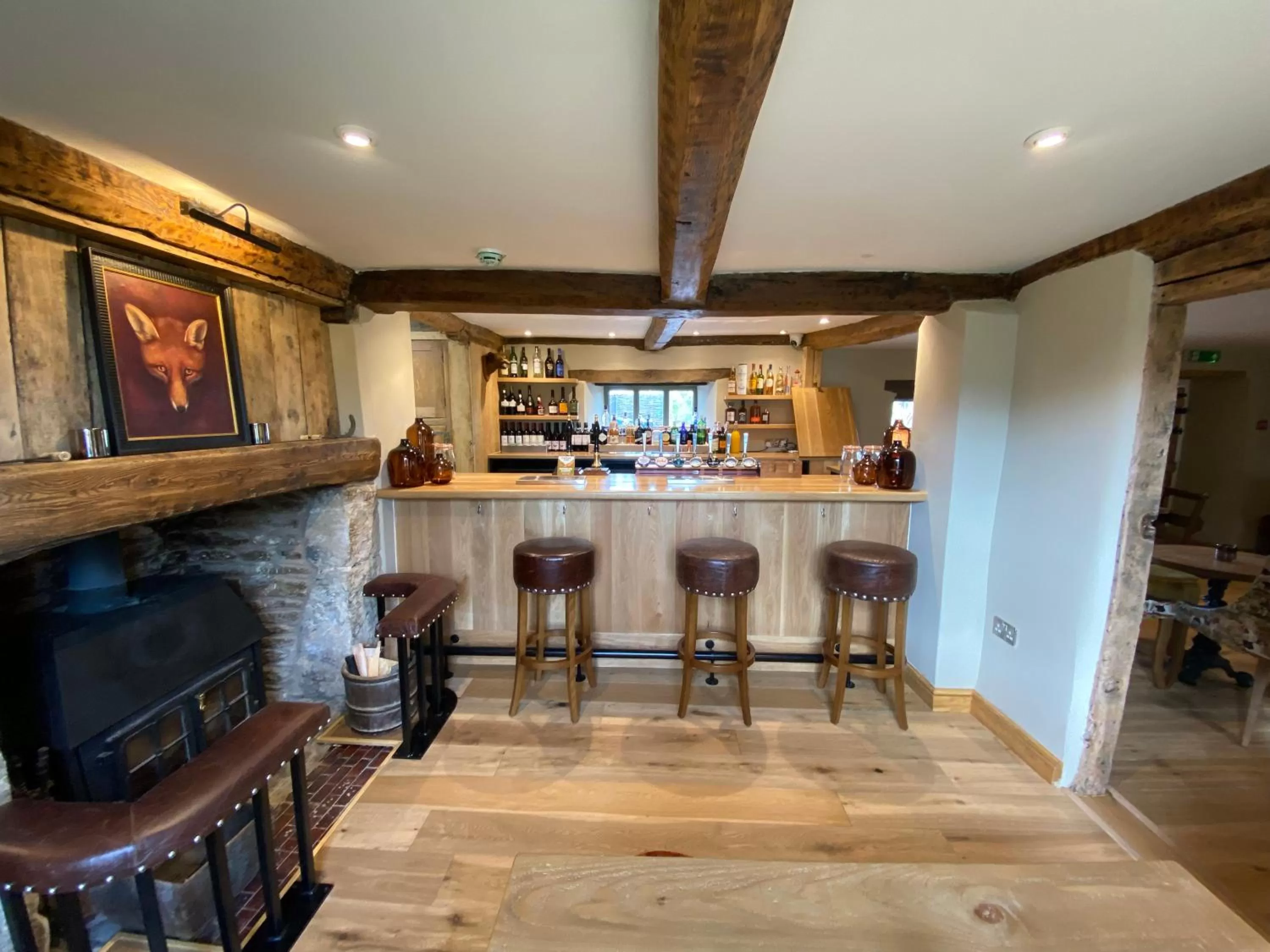 Dining area in Full Moon Inn Rudge