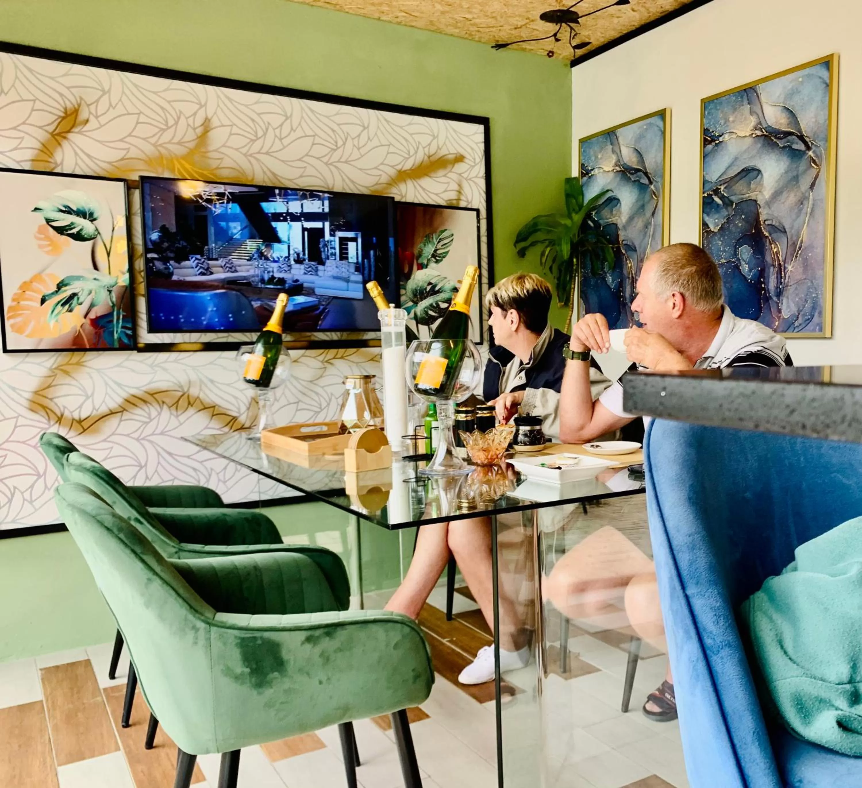 24 On Basil Inventive suites