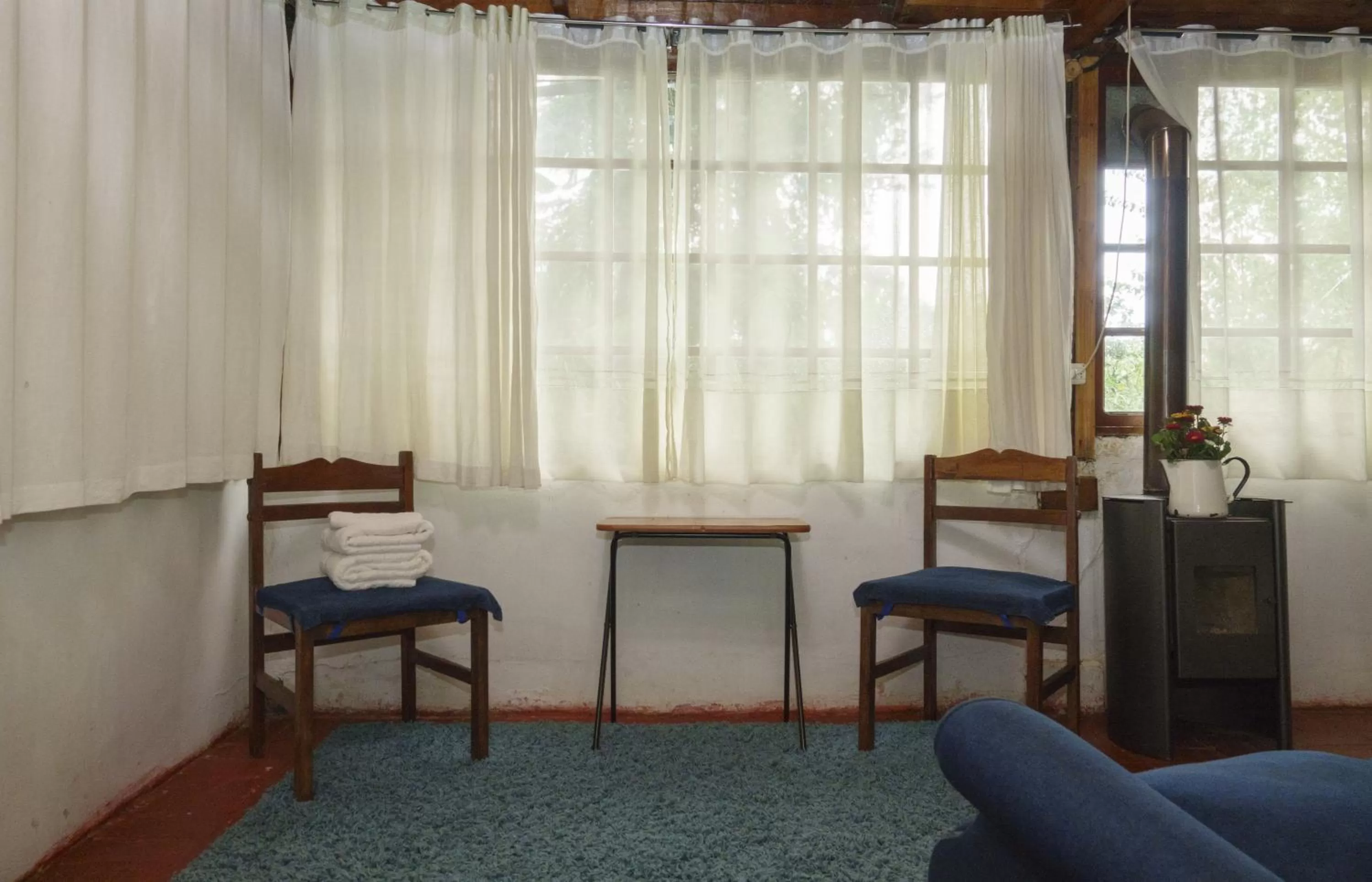 Photo of the whole room, Seating Area in La Casa de Adobe Natural y Más