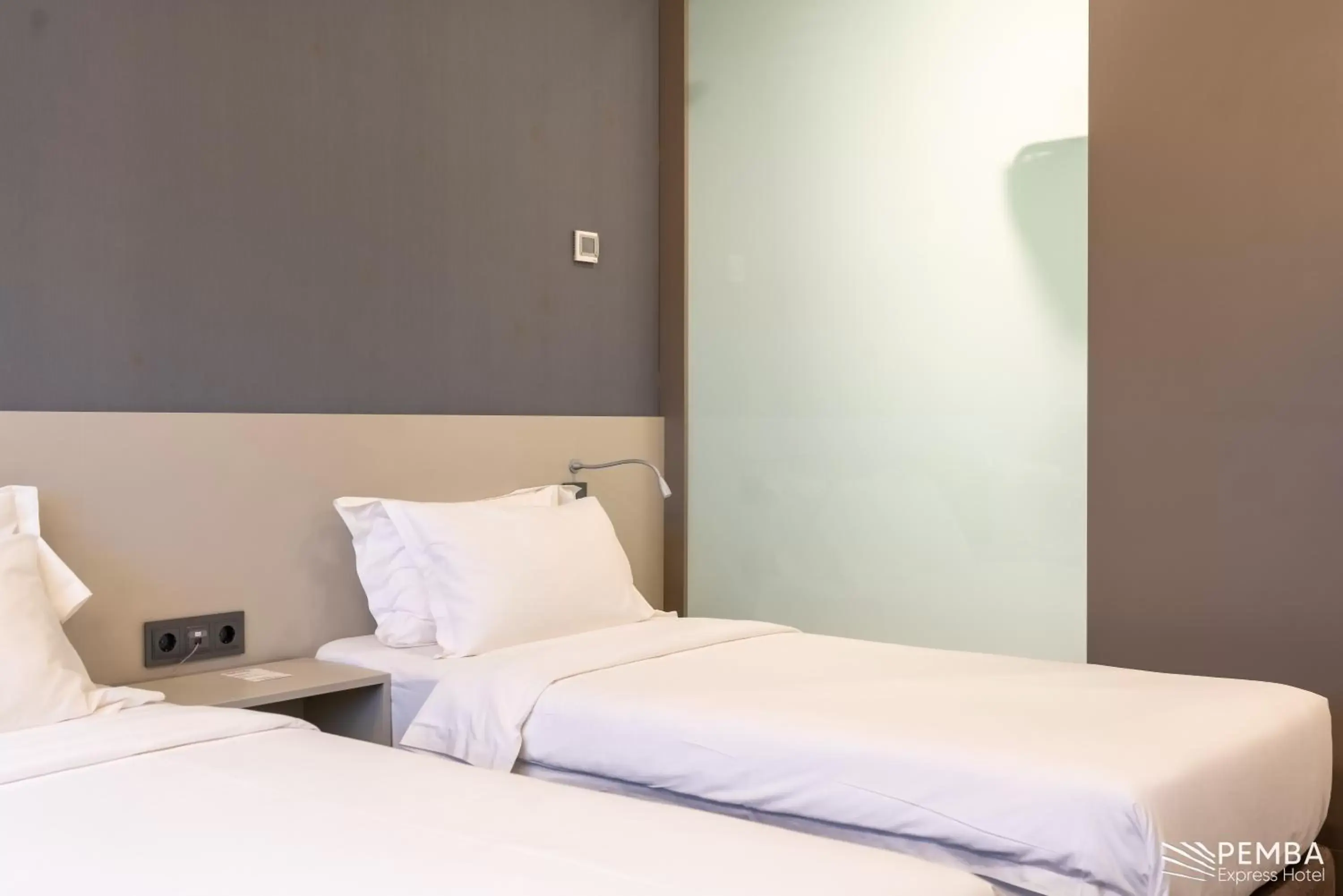 Twin Room with Shared Bathroom - single occupancy in Pemba Express Hotel Twin Room with Shared Bathroom - single occupancy in Pemba Express Hotel